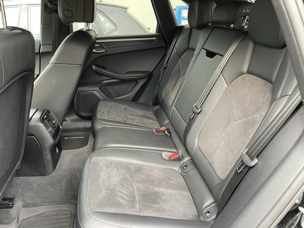 PORSCHE Macan PDK-image-15