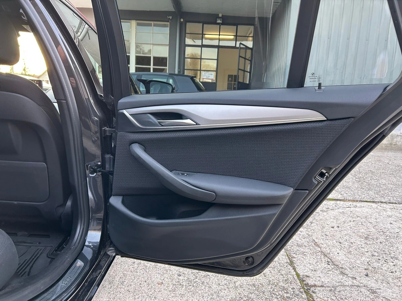 BMW 520d xDrive Touring-image-20
