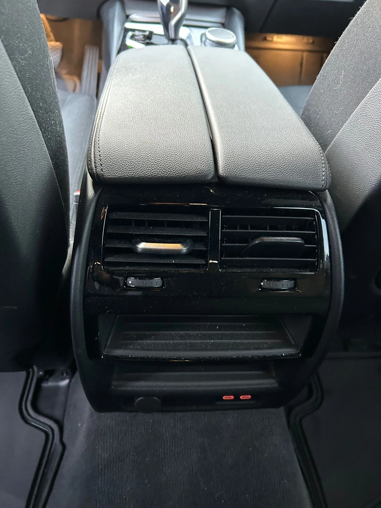 BMW 520d xDrive Touring-image-19