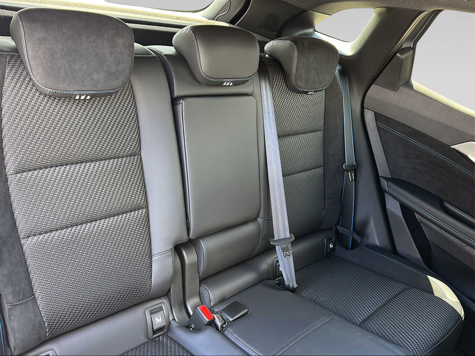 RENAULT Austral 1.2 E-Tech esprit Alpine-image-5