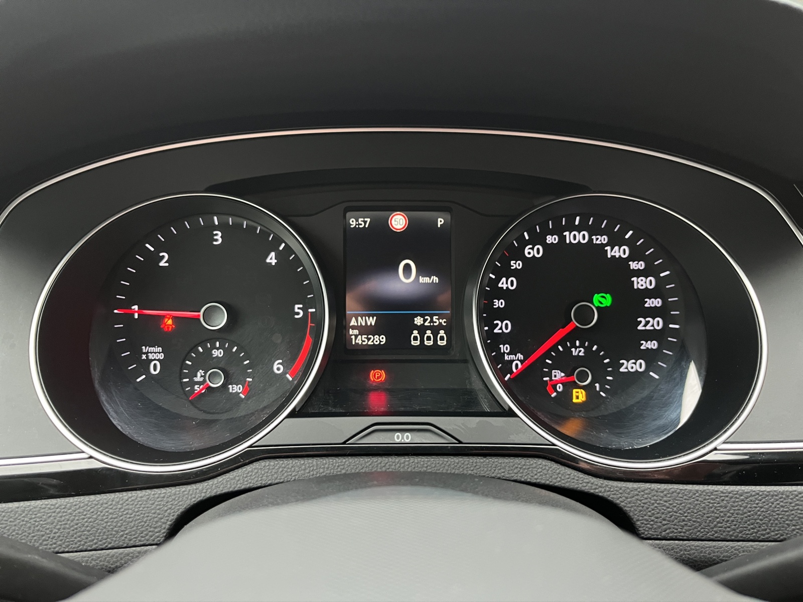 VW Passat 2.0 TDI BMT Business DSG-image-15
