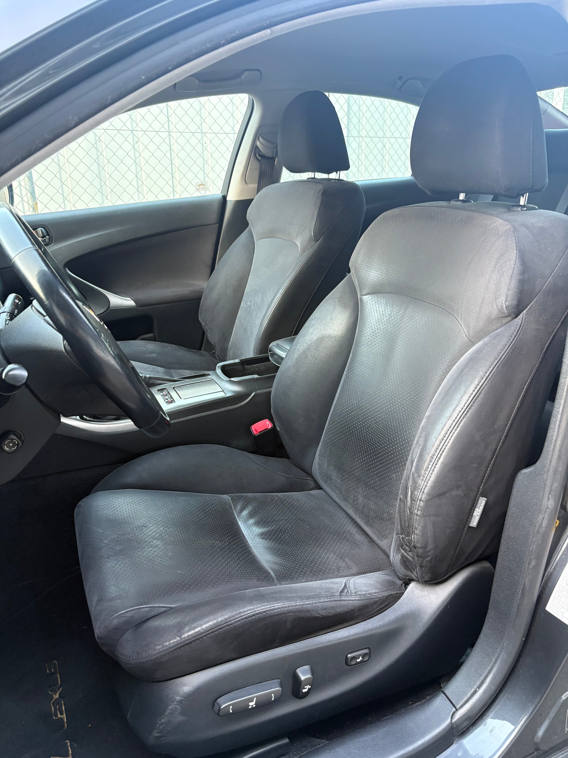 LEXUS IS 250 Sport-image-9