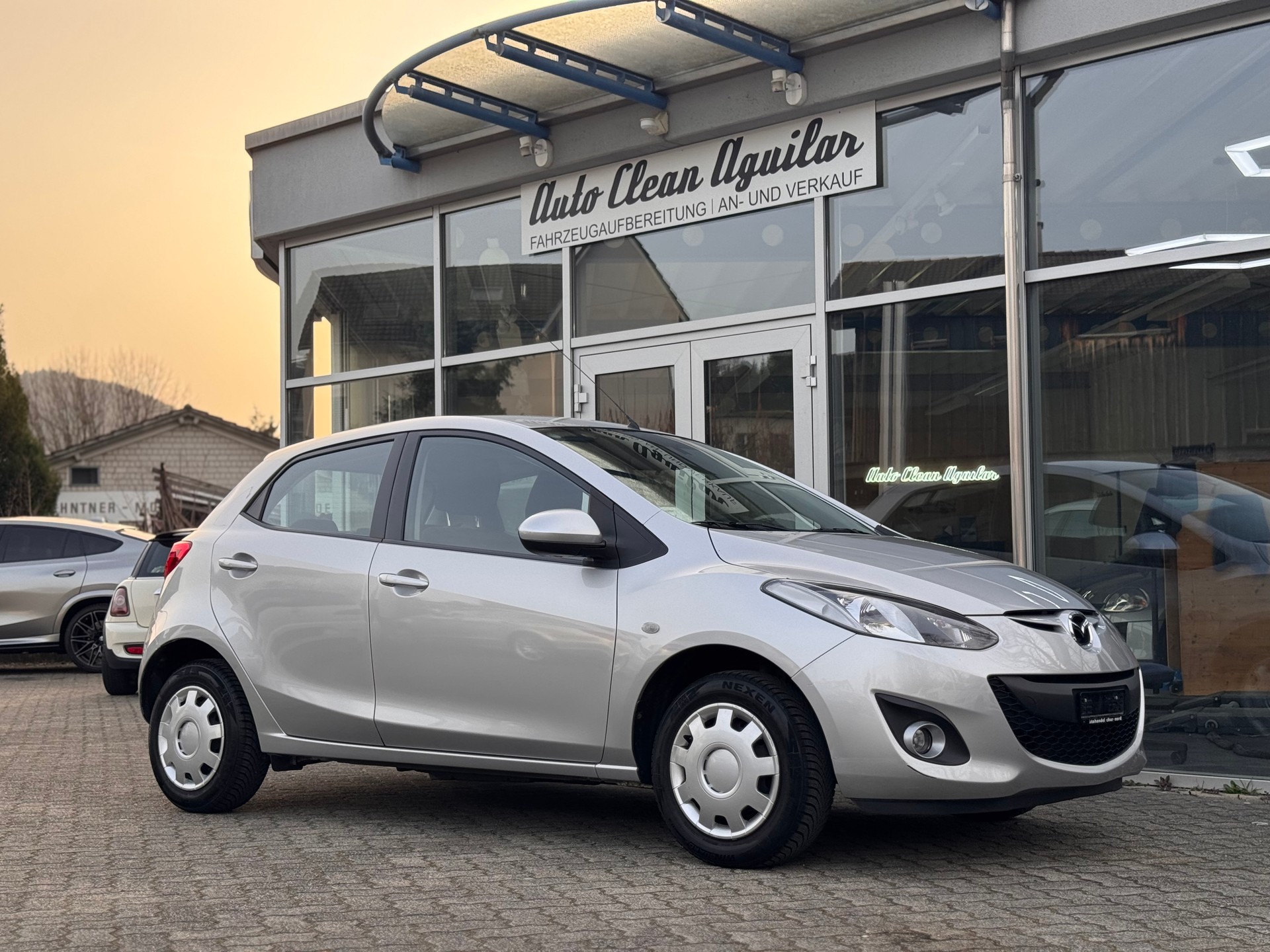 MAZDA 2 1.3i 16V Exclusive