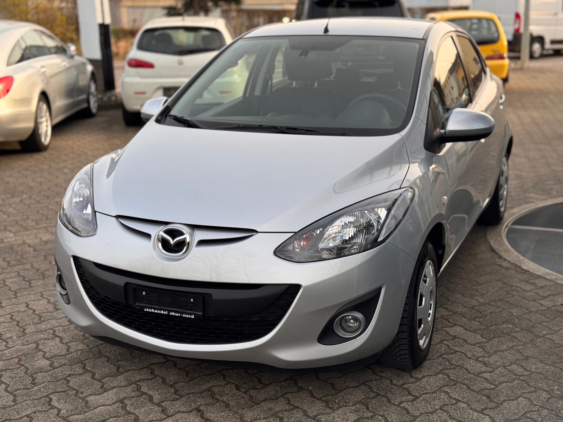 MAZDA 2 1.3i 16V Exclusive-image-2