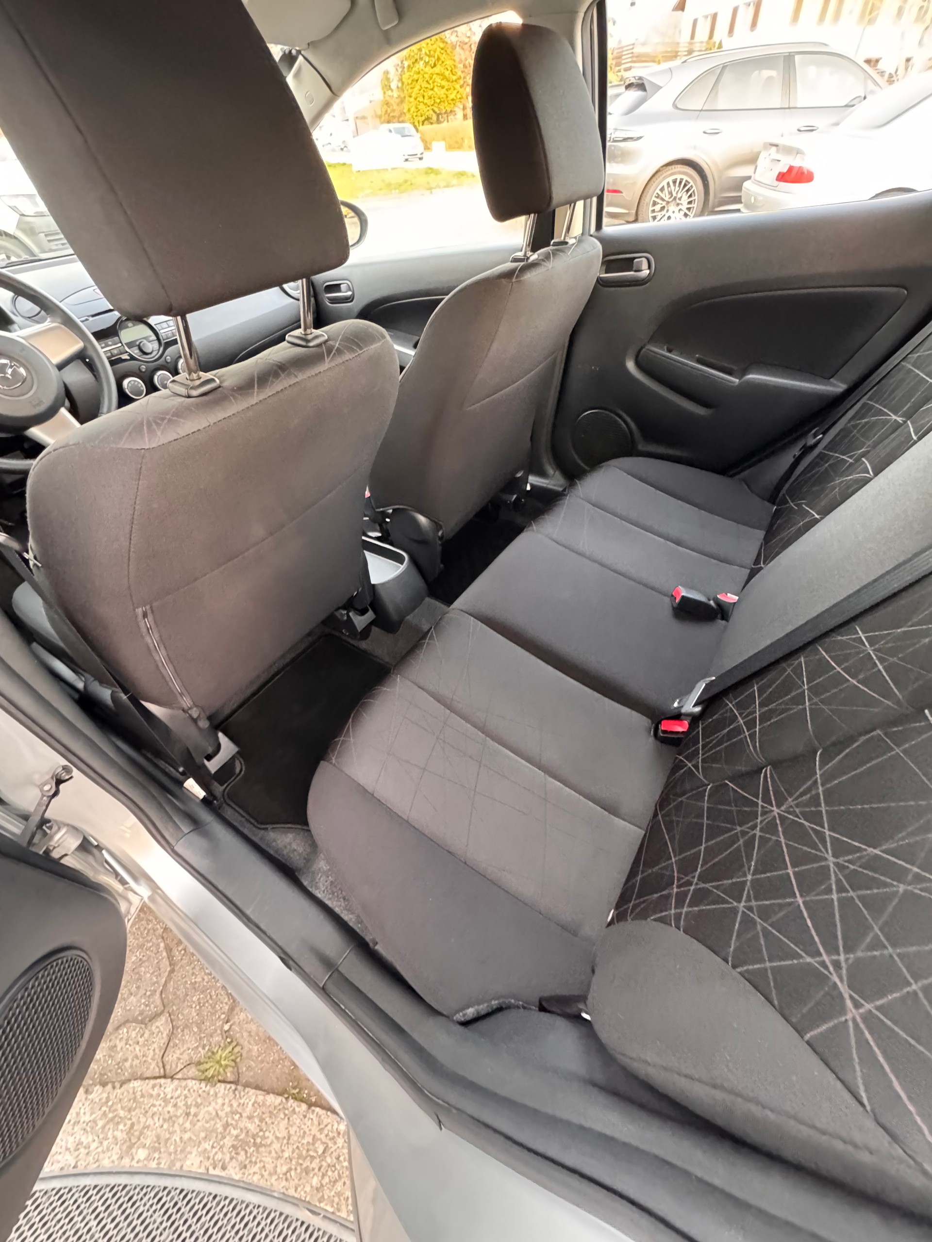 MAZDA 2 1.3i 16V Exclusive-image-9