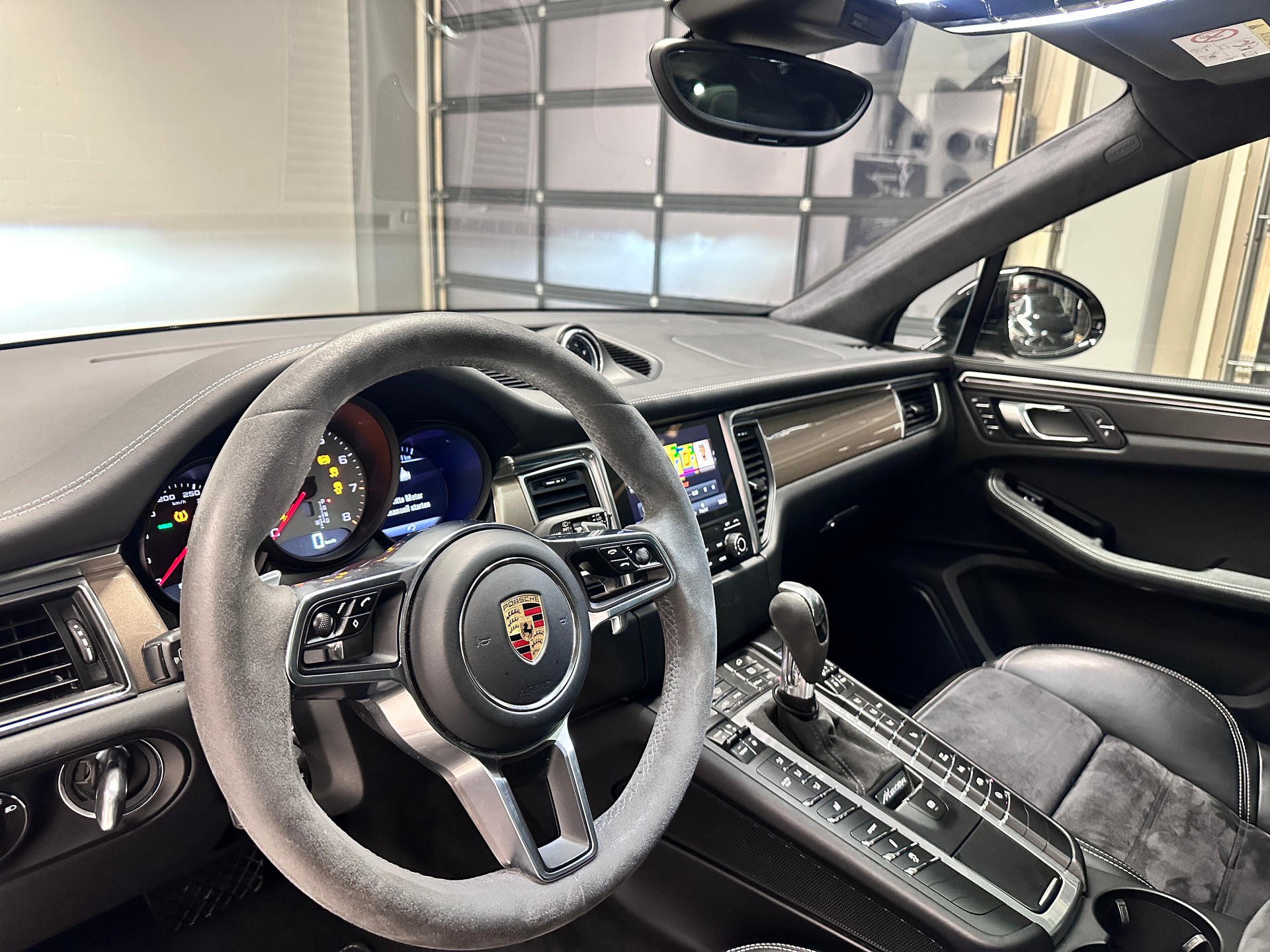 PORSCHE Macan 3.0 V6 GTS (Porsche Approved bis 7.12.2026)-image-16