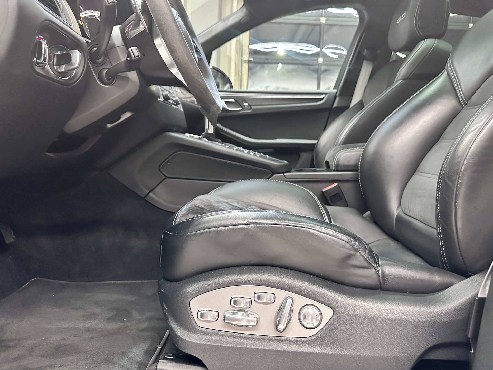 PORSCHE Macan 3.0 V6 GTS (Porsche Approved bis 7.12.2026)-image-19