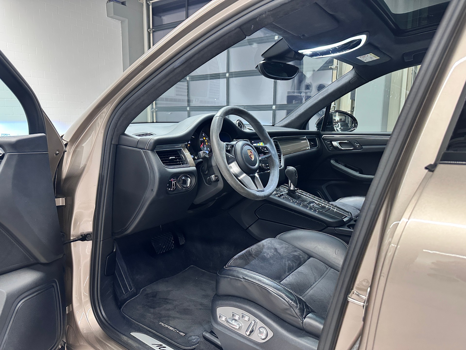 PORSCHE Macan 3.0 V6 GTS (Porsche Approved bis 7.12.2026)-image-18