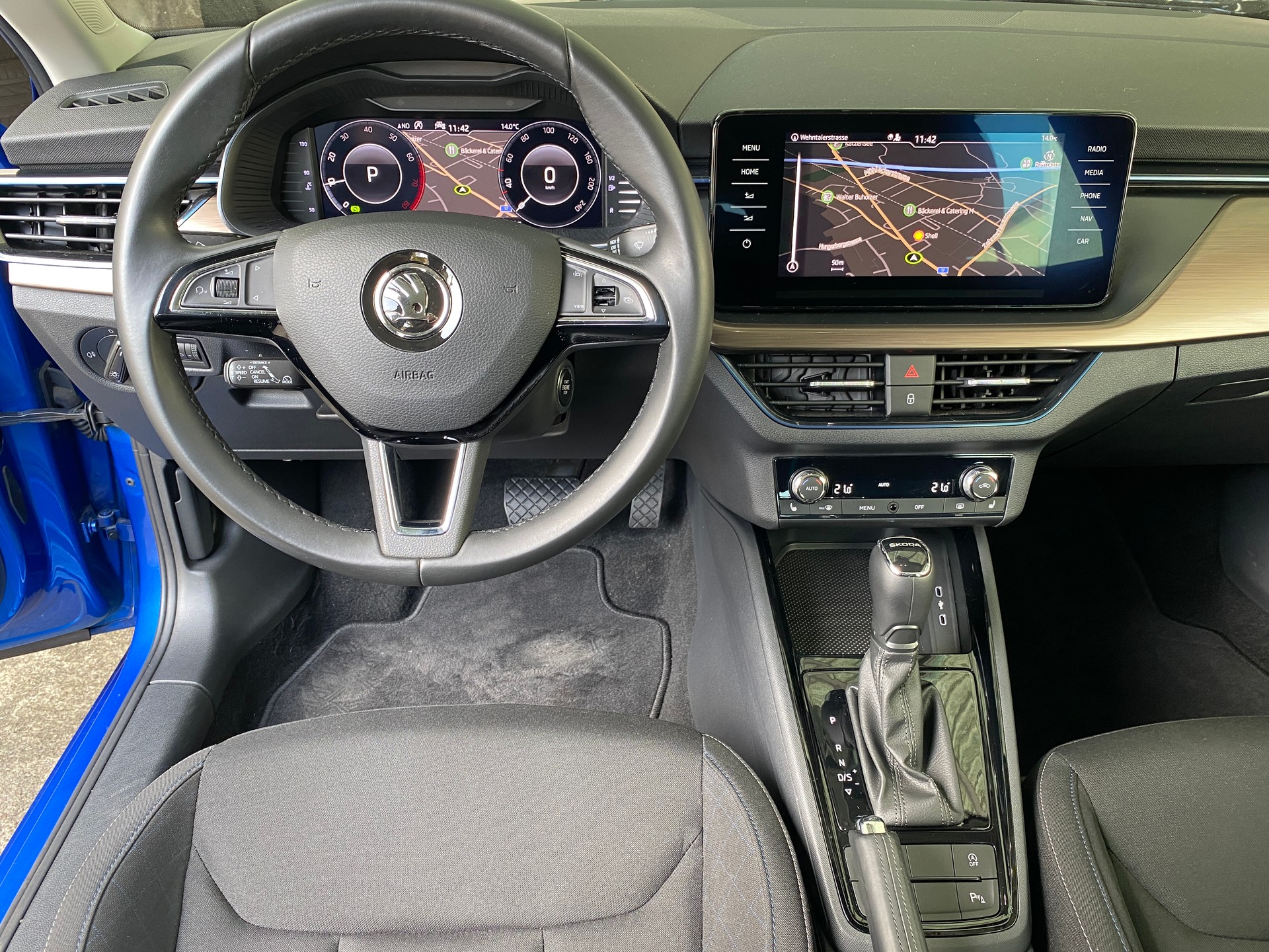 SKODA Kamiq 1.0 TSI Ambition DSG-image-14