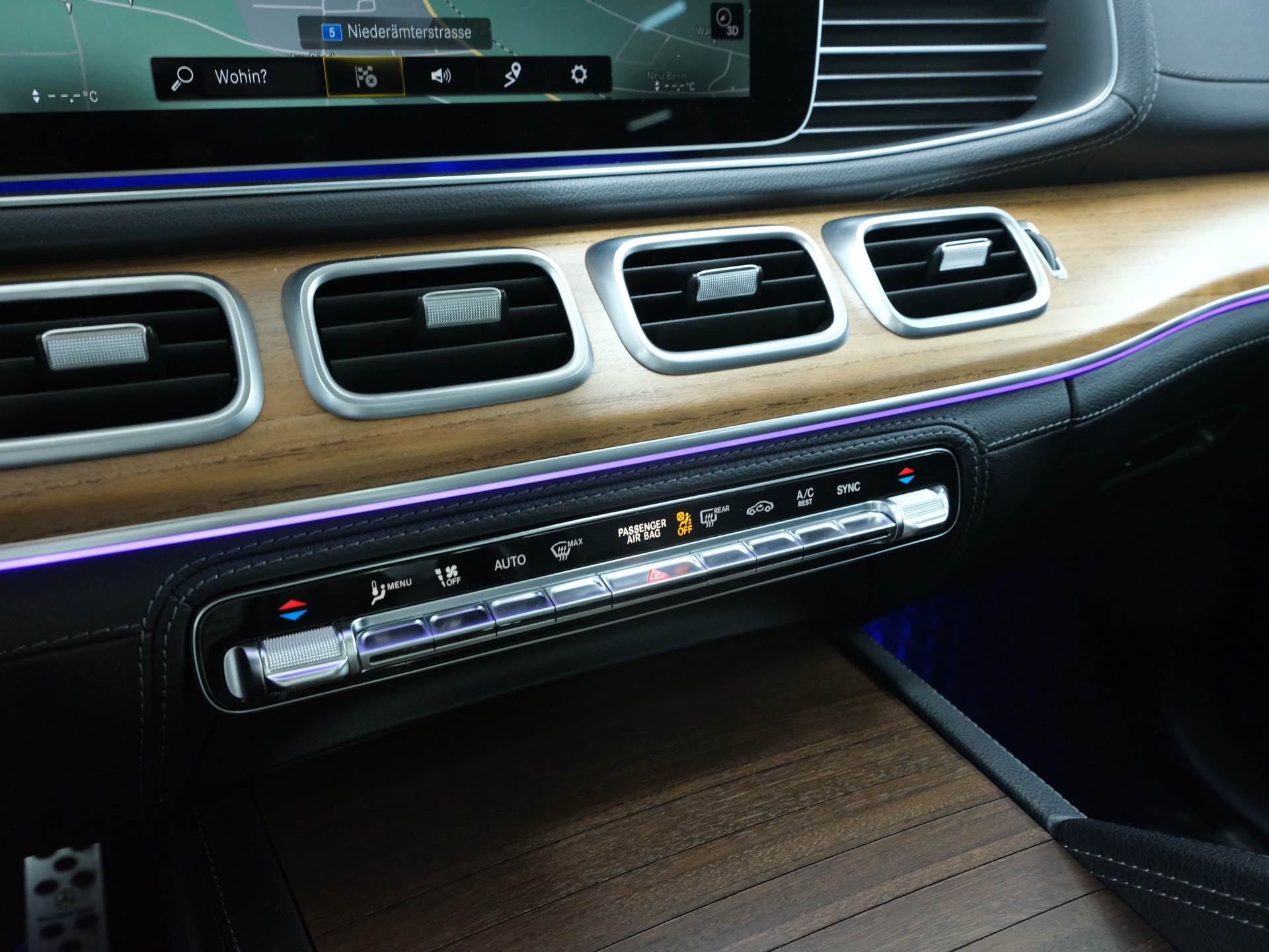 MERCEDES-BENZ GLE 350 d 4Matic AMG Line 9G-Tronic-image-19