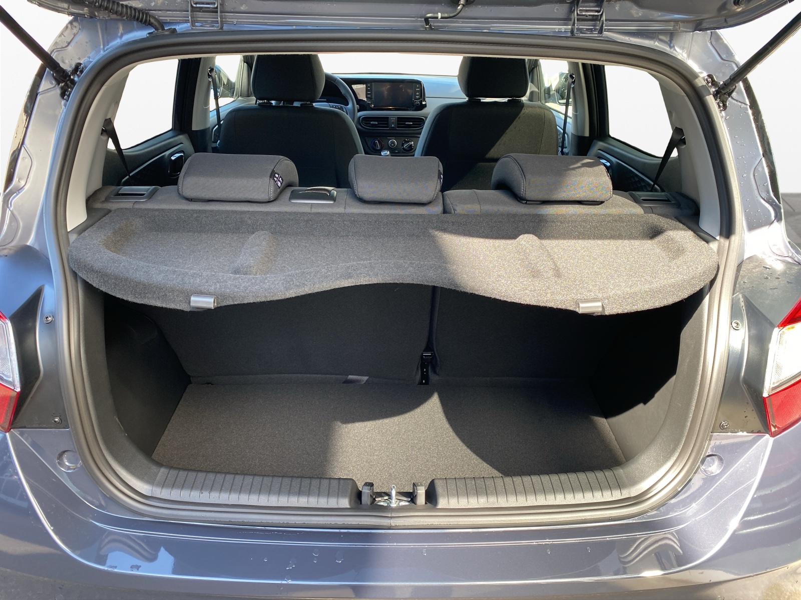 HYUNDAI i10 1.2 Amplia-image-15