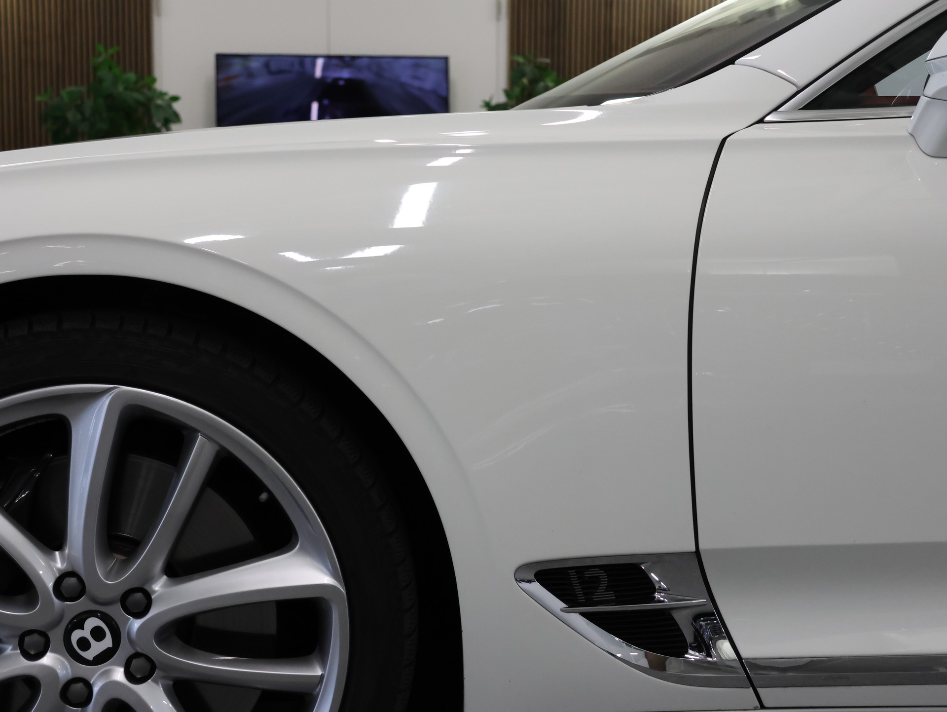 BENTLEY Continental GT 6.0 W12 *Rotating Display* *360 Kamera* *Diamond Packet*-image-13