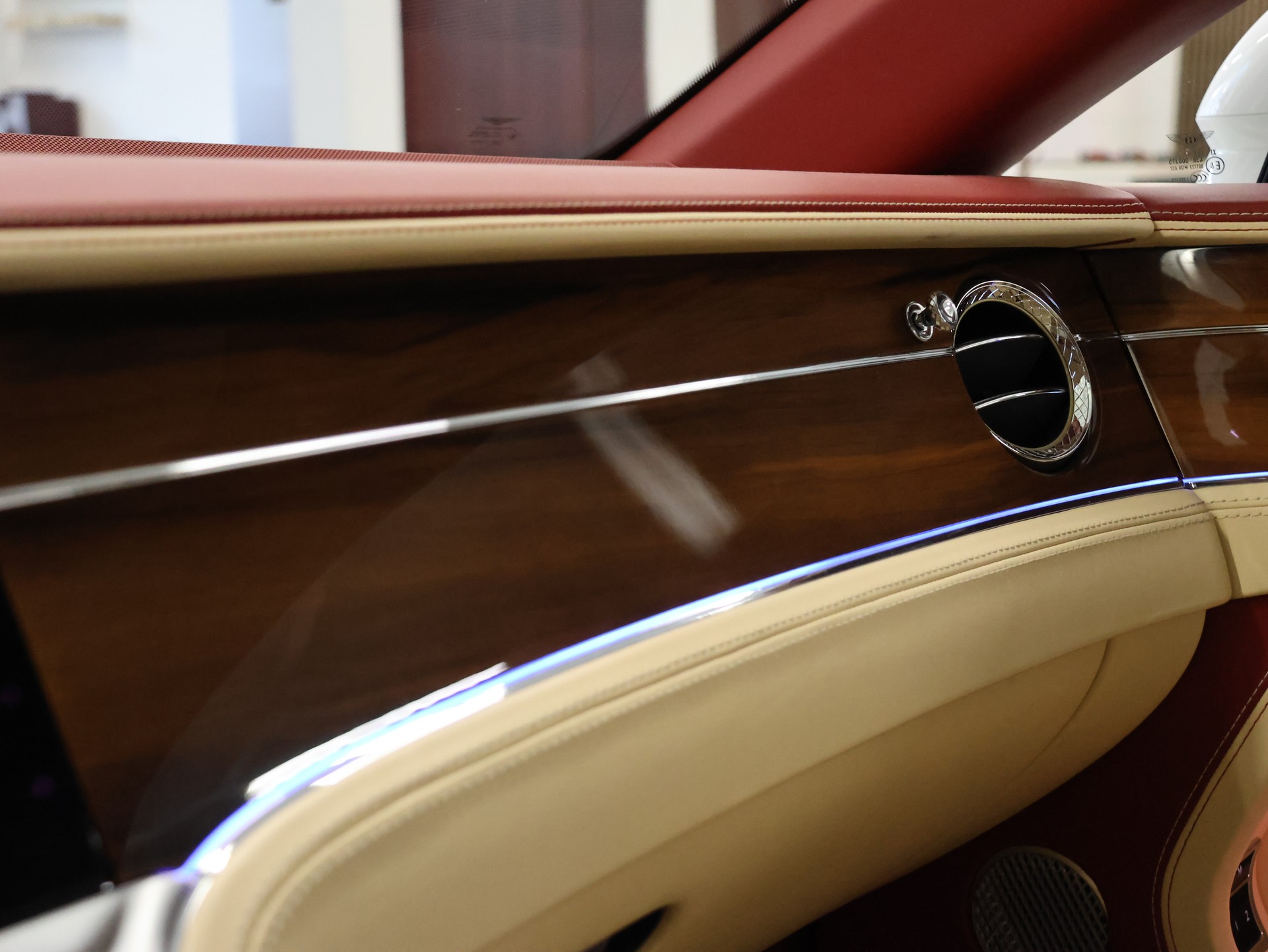 BENTLEY Continental GT 6.0 W12 *Rotating Display* *360 Kamera* *Diamond Packet*-image-31