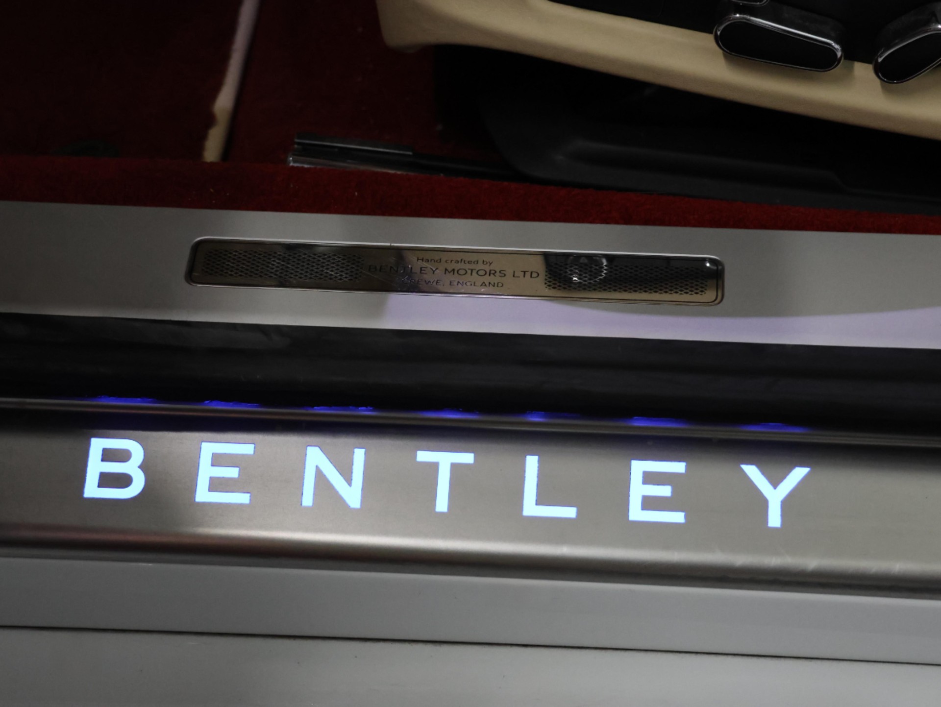 BENTLEY Continental GT 6.0 W12 *Rotating Display* *360 Kamera* *Diamond Packet*-image-19