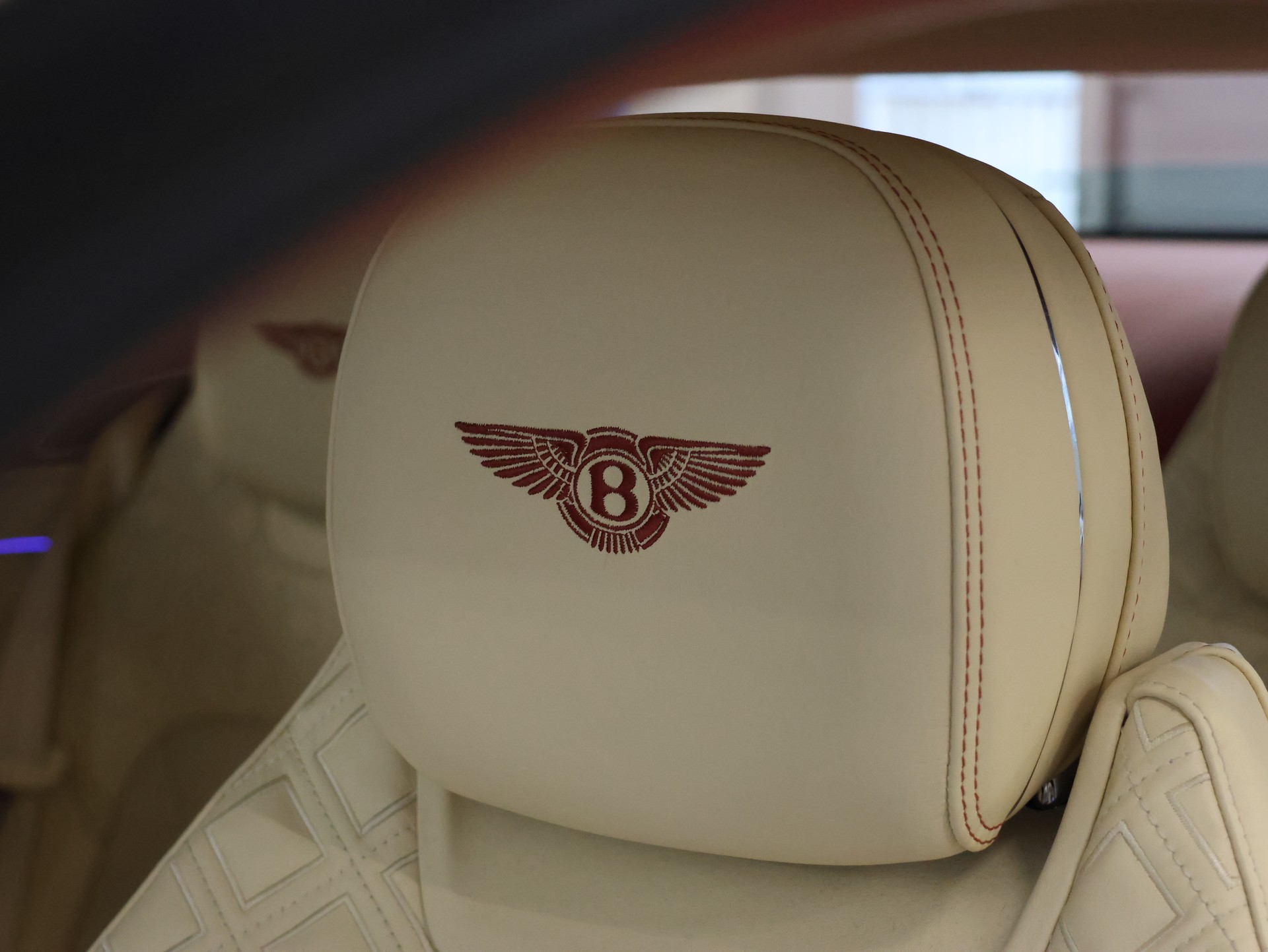 BENTLEY Continental GT 6.0 W12 *Rotating Display* *360 Kamera* *Diamond Packet*-image-21