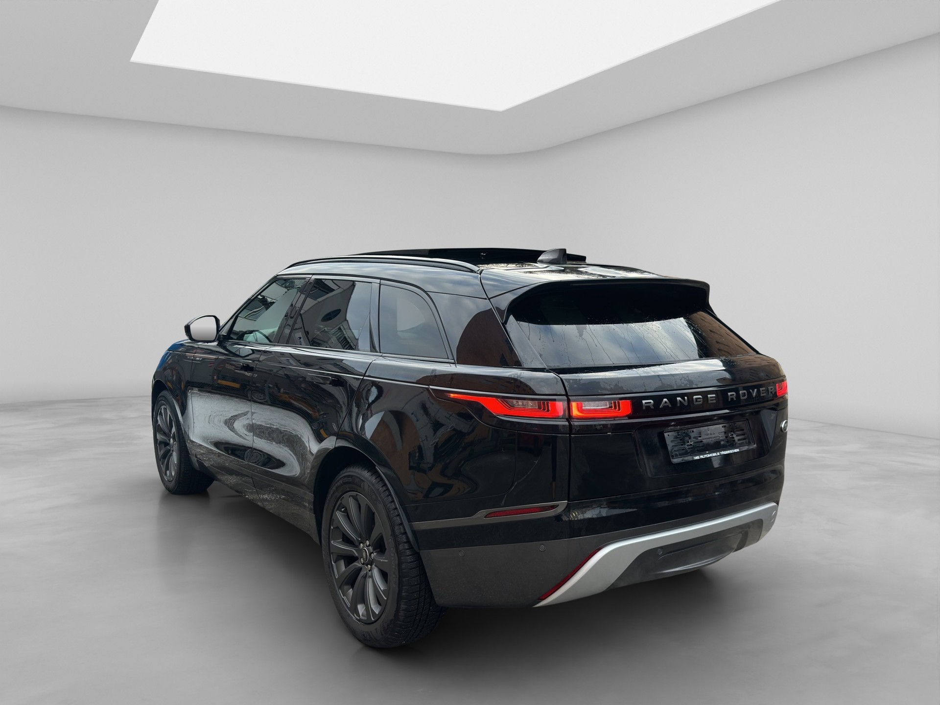 LAND ROVER Range Rover Velar R-Dynamic D 240 SE Automatic-showroom-element-3