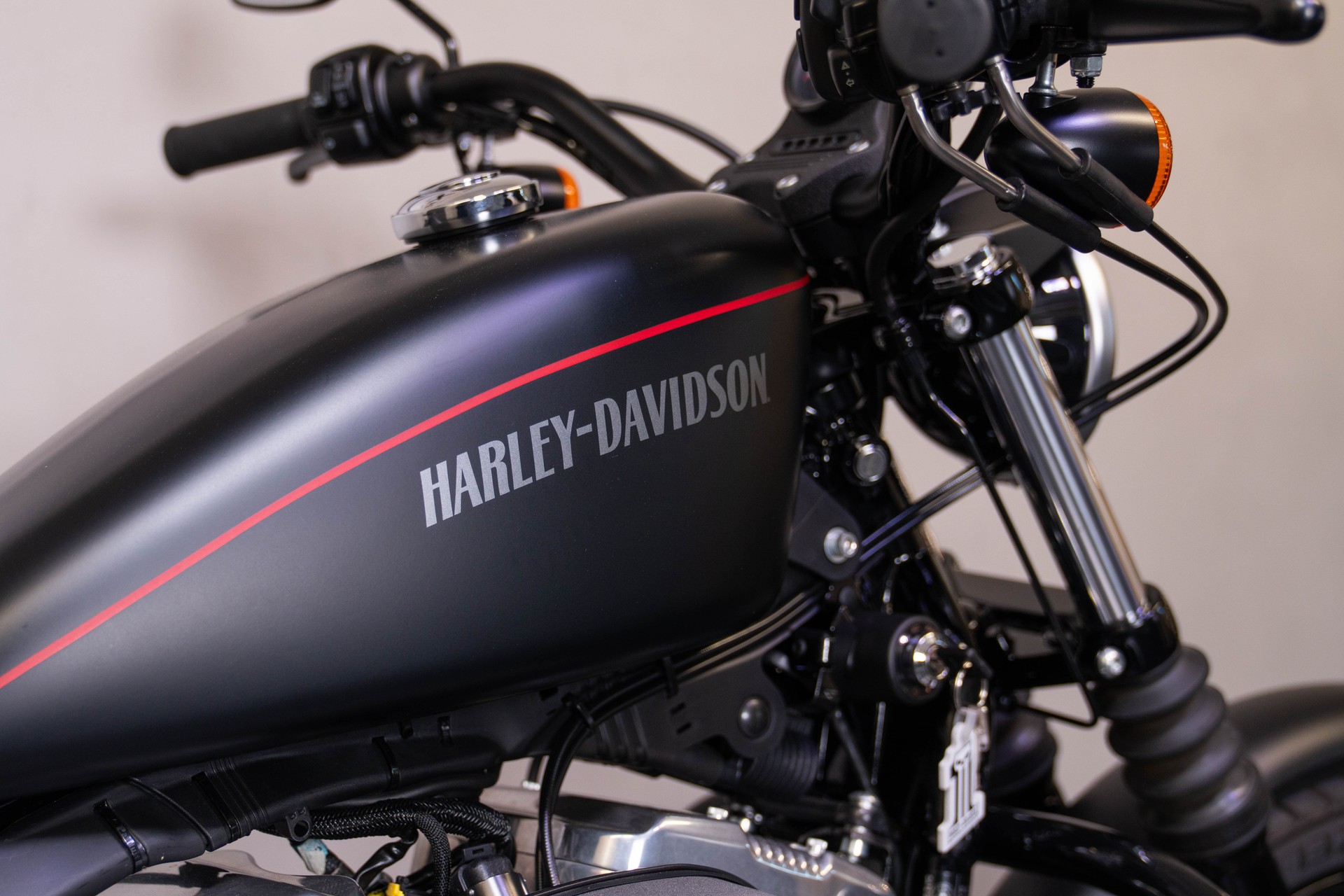 HARLEY-DAVIDSON XL 1200 N Sportster Nightster-image-6