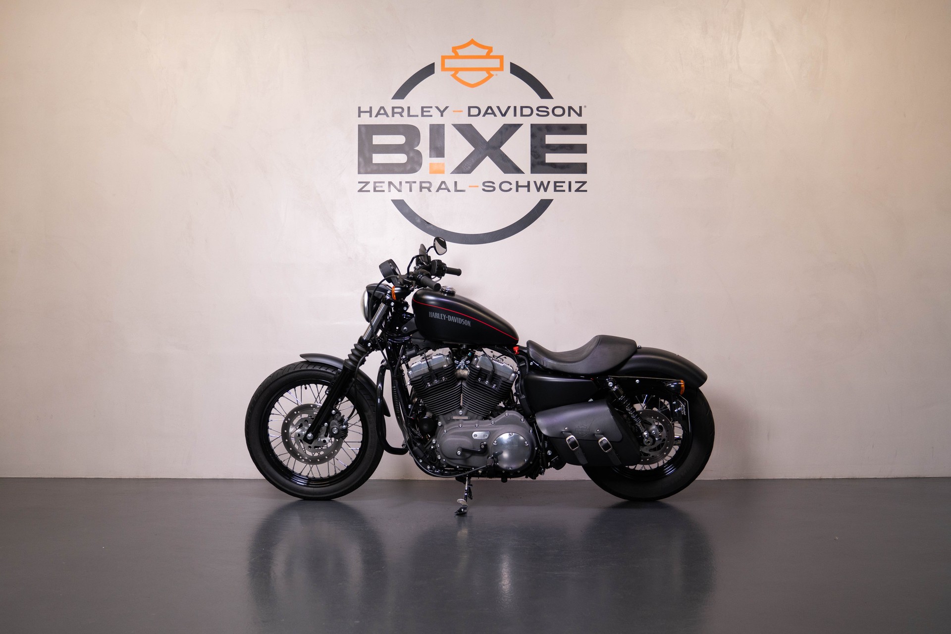 HARLEY-DAVIDSON XL 1200 N Sportster Nightster-image-1