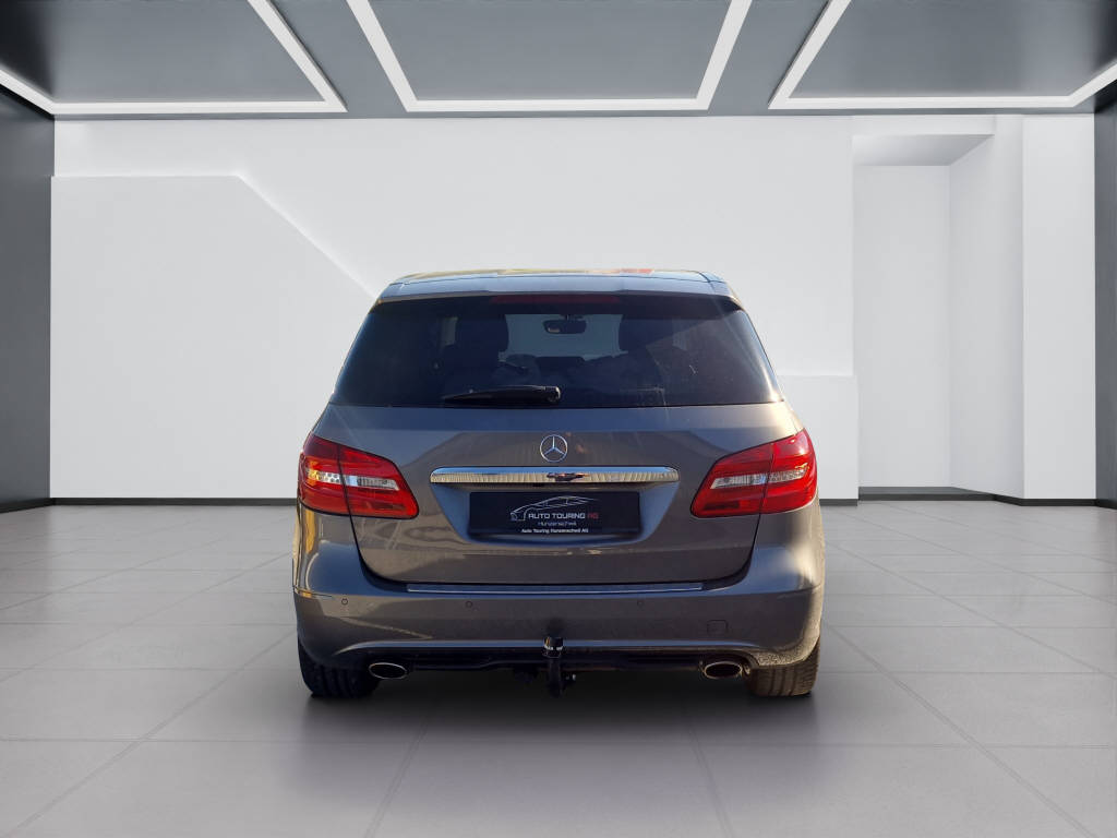 MERCEDES-BENZ B 200-image-3