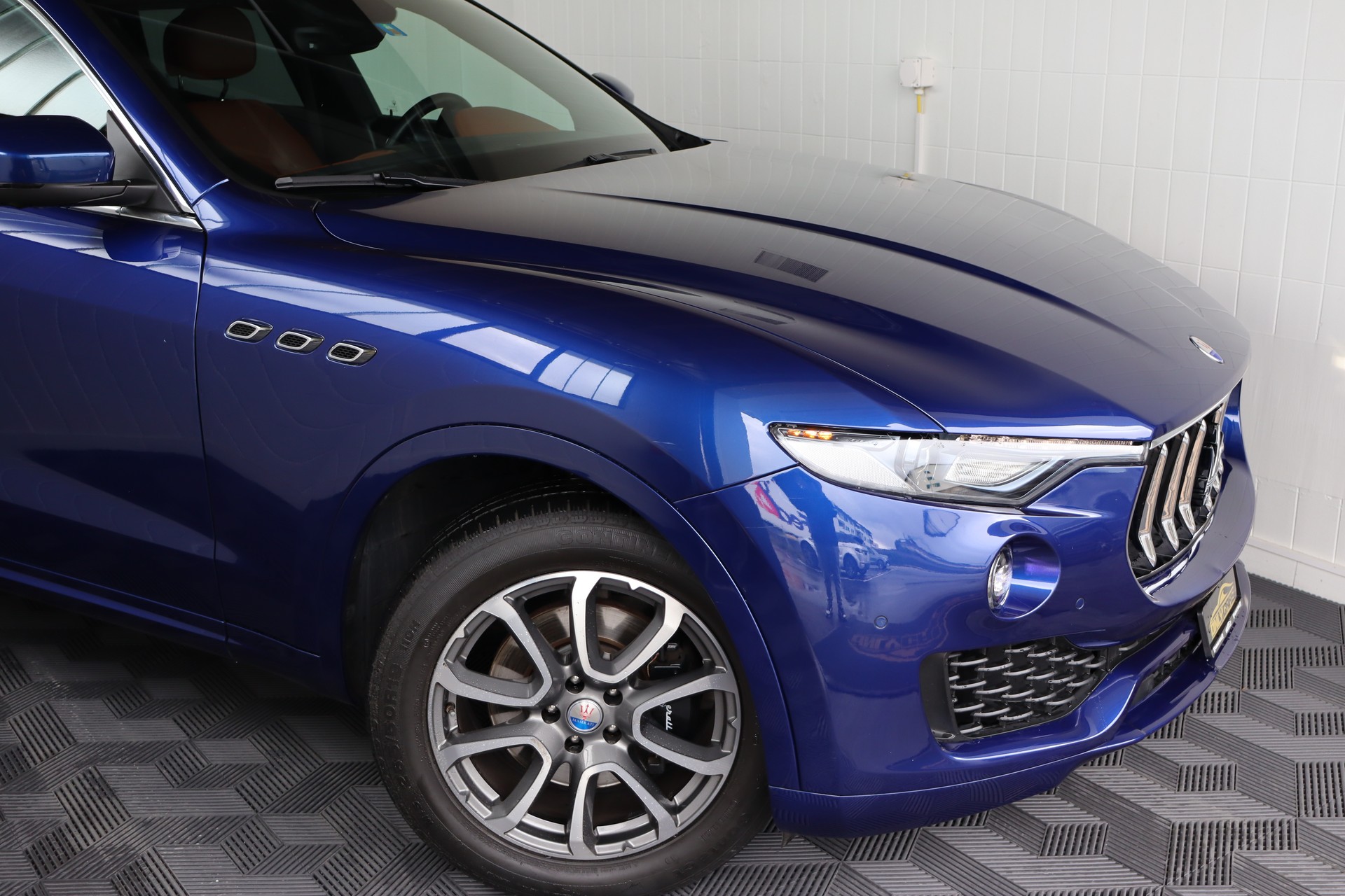 MASERATI Levante D 3.0 V6 GranSport Automatica ** CH-AUTO ** FAHRASSISTENZ-PAKET ** 360 GRAD PARK-PAKET **-showroom-element-3