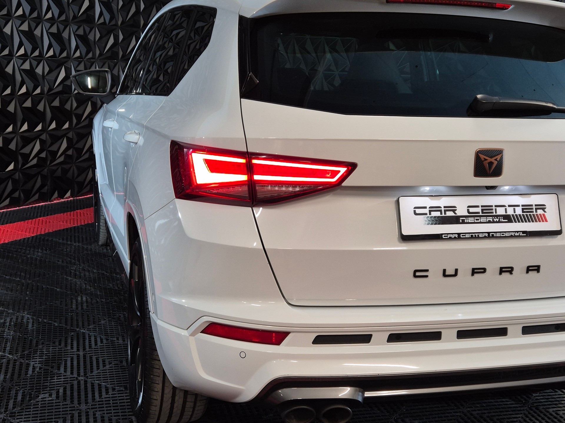 SEAT Ateca Cupra 2.0 TSI 4Drive DSG-image-13