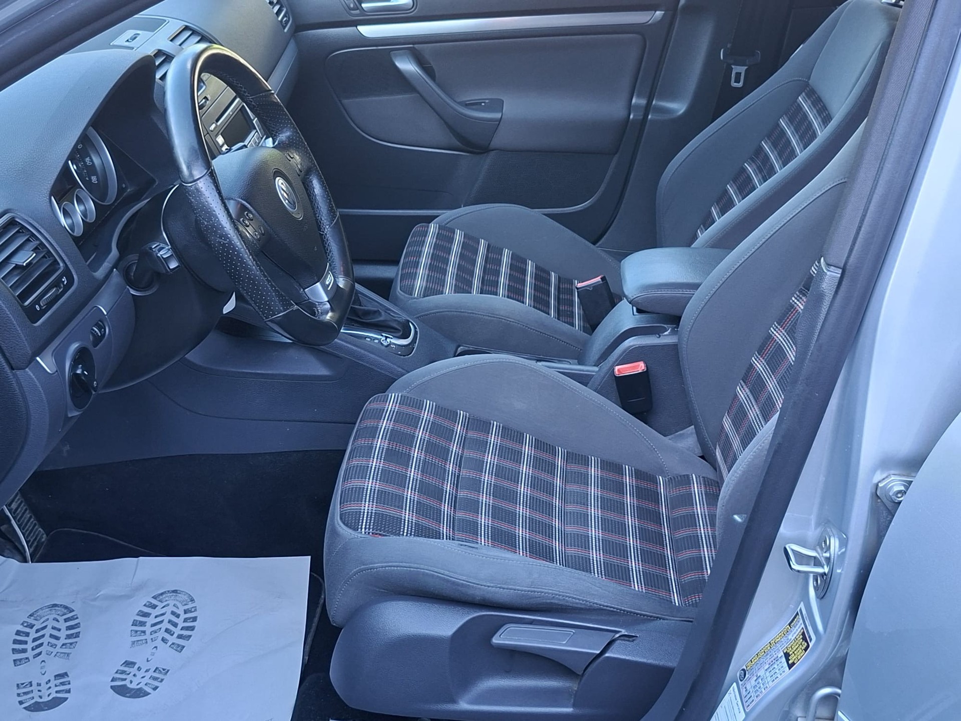 VW Golf 2.0 TFSI GTI-image-6