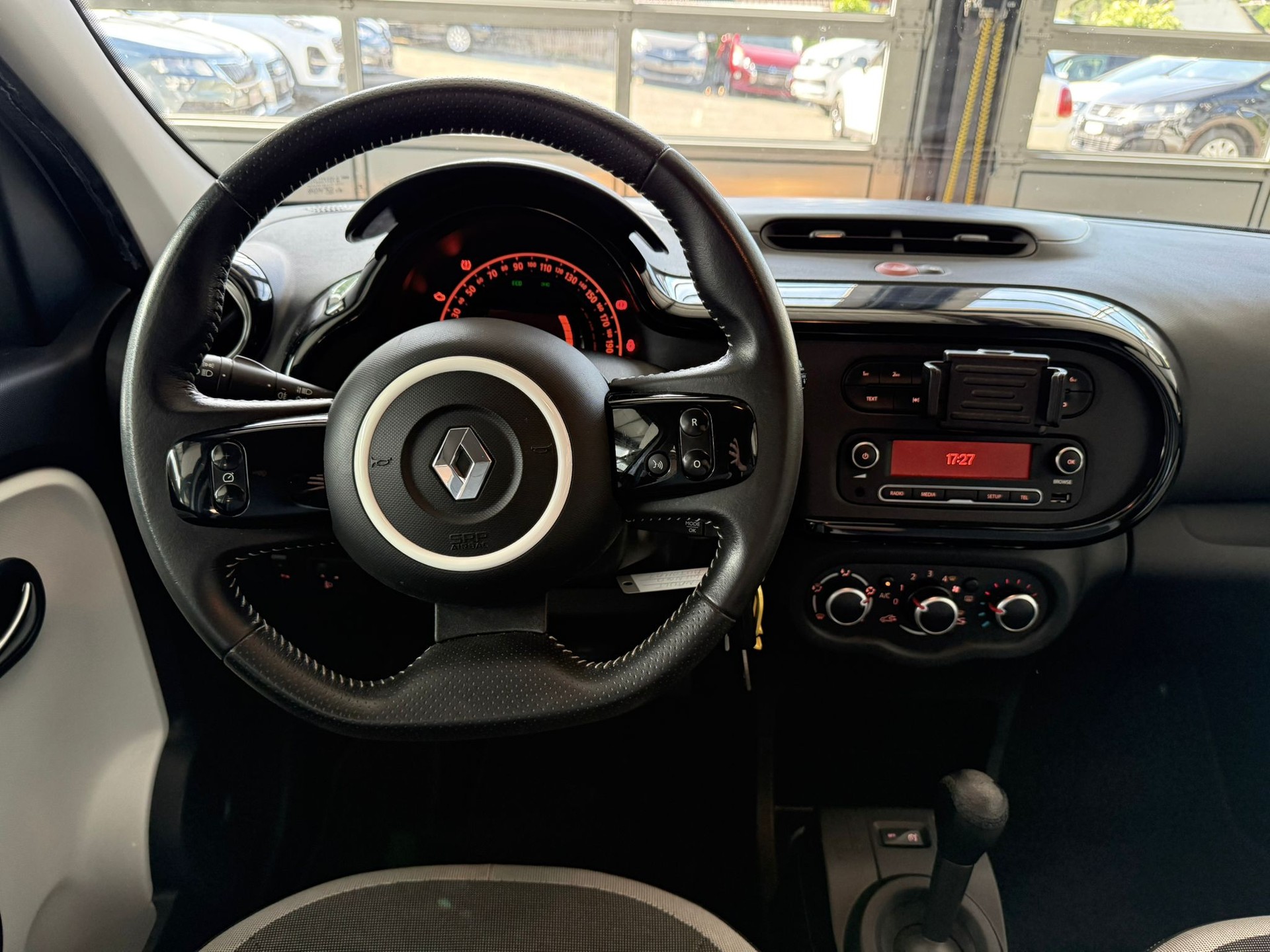 RENAULT Twingo 0.9 City EDC-image-10