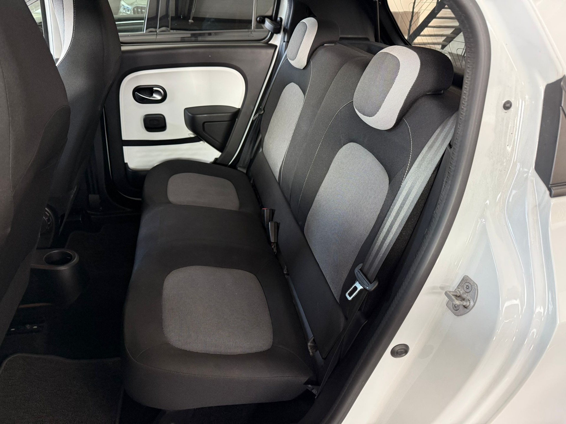 RENAULT Twingo 0.9 City EDC-image-8