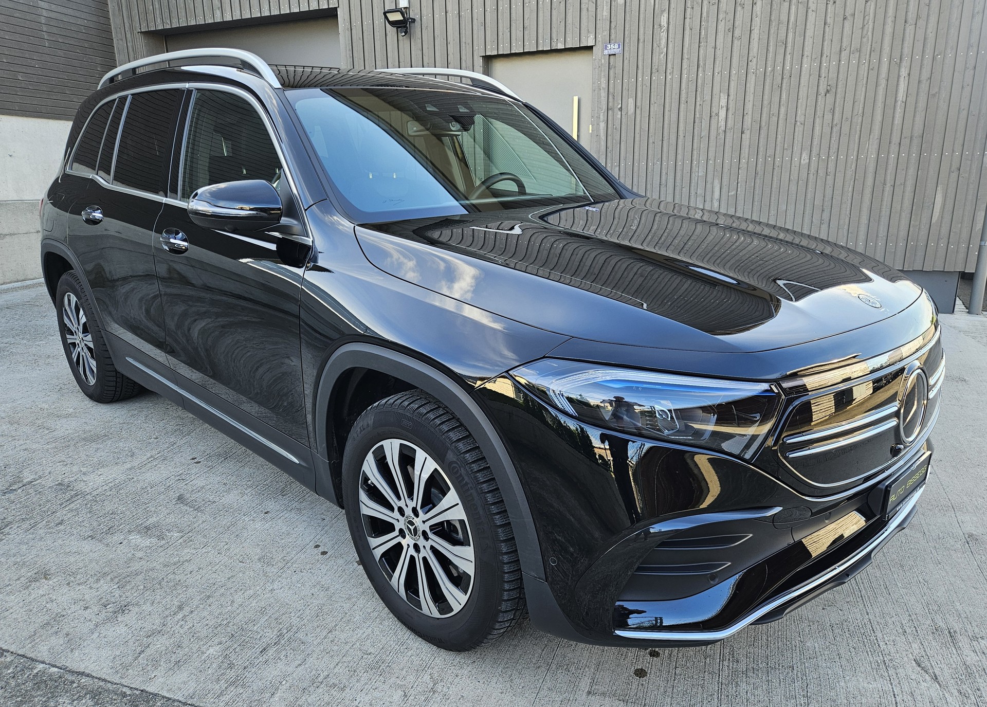 MERCEDES-BENZ EQB 250+ AMG-Line (70,5 kWh) mit 7-Sitzplätzen