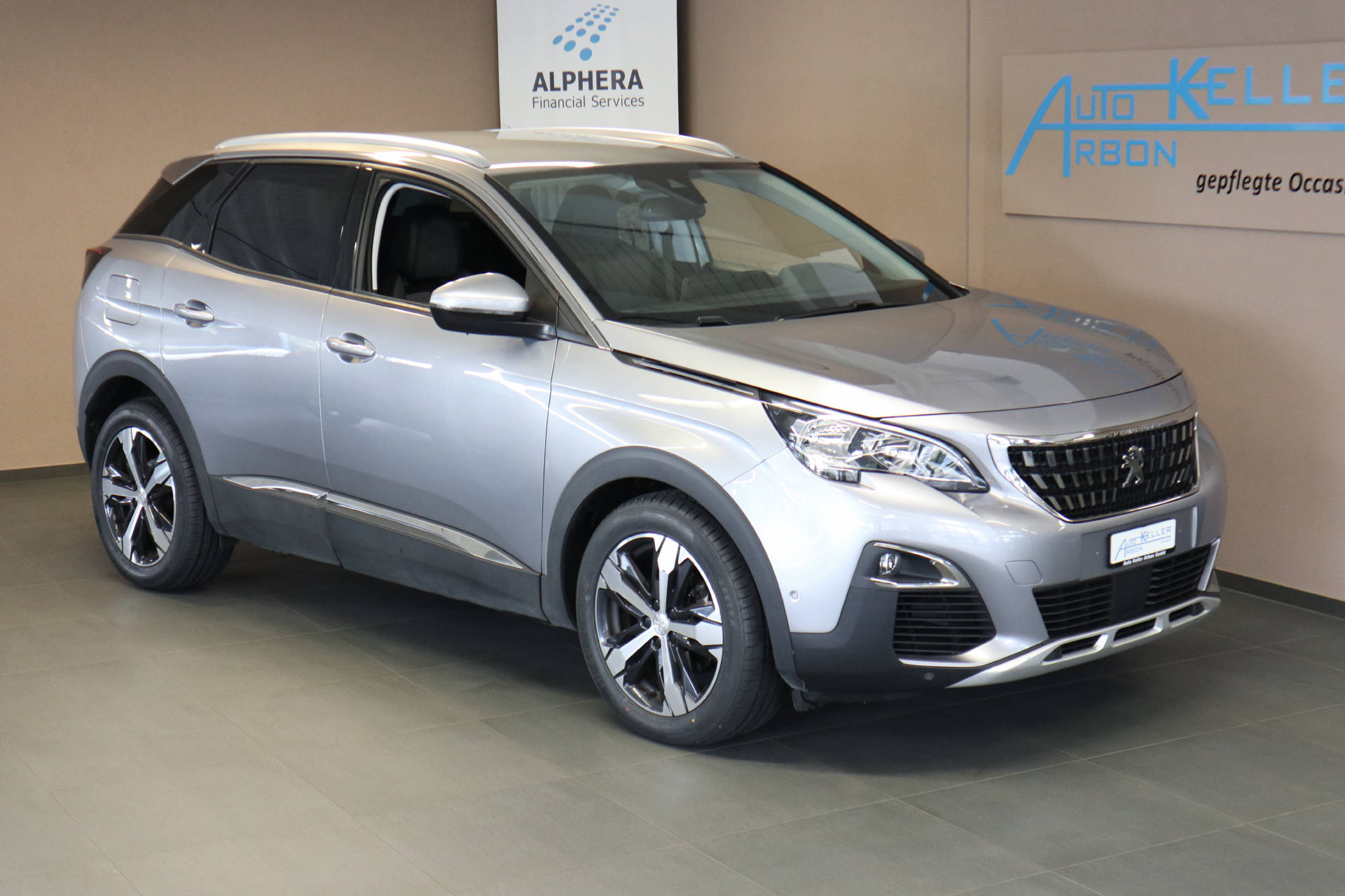 PEUGEOT 3008 1.2 PureTech Allure-image-1