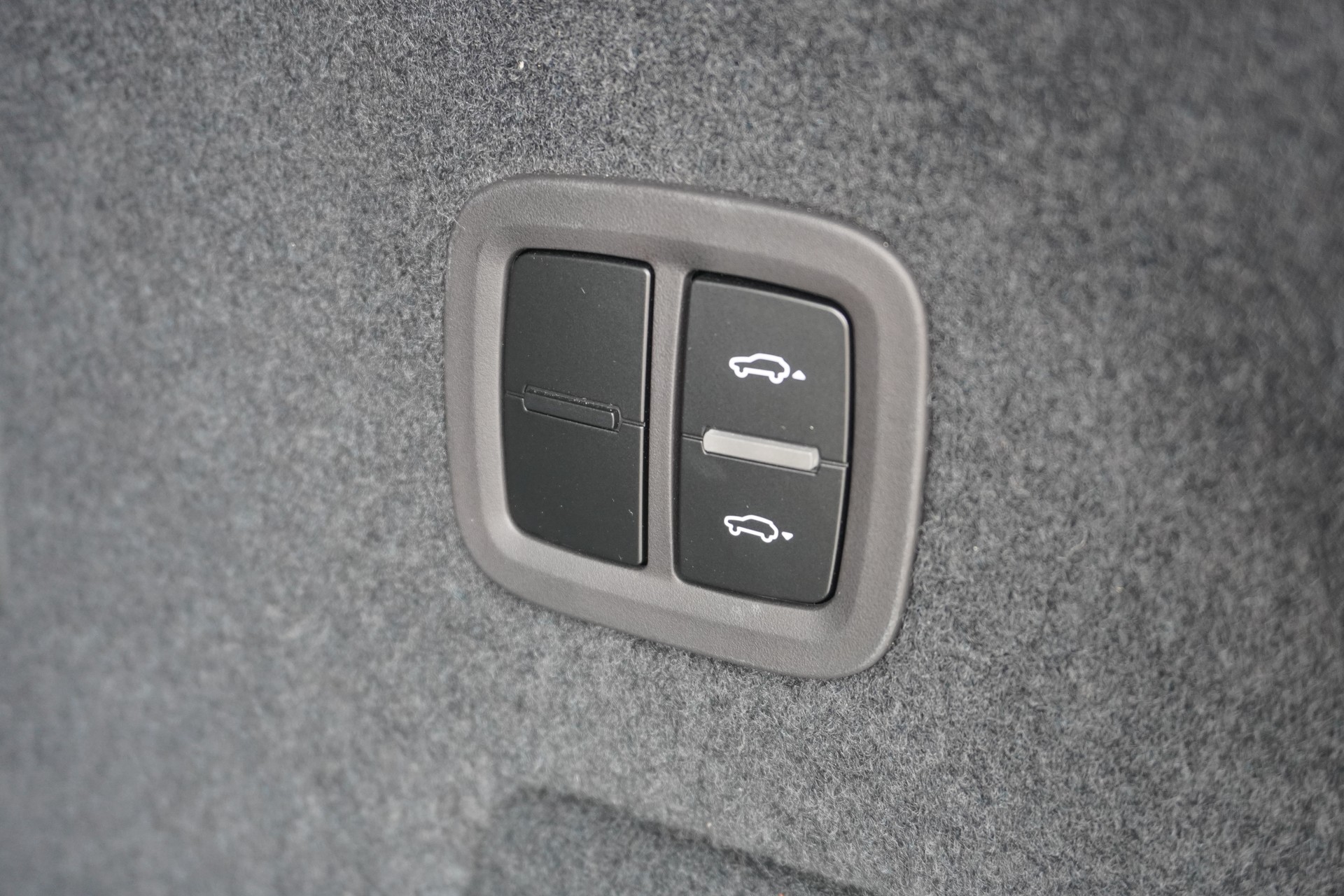 PORSCHE Cayenne S Coupé Platinum Edition-image-12