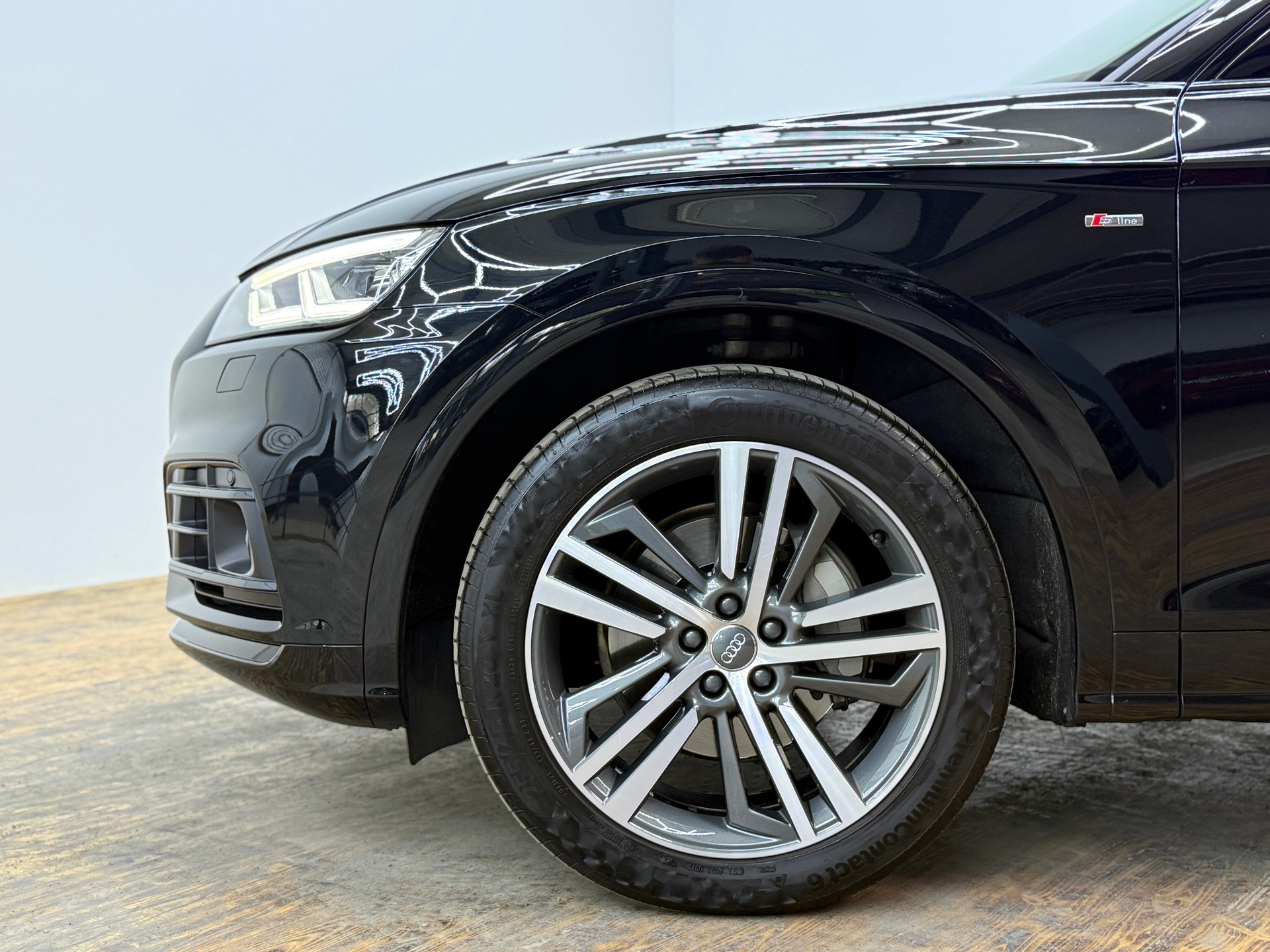 AUDI Q5 2.0 TFSI sport quattro S-tronic-image-5