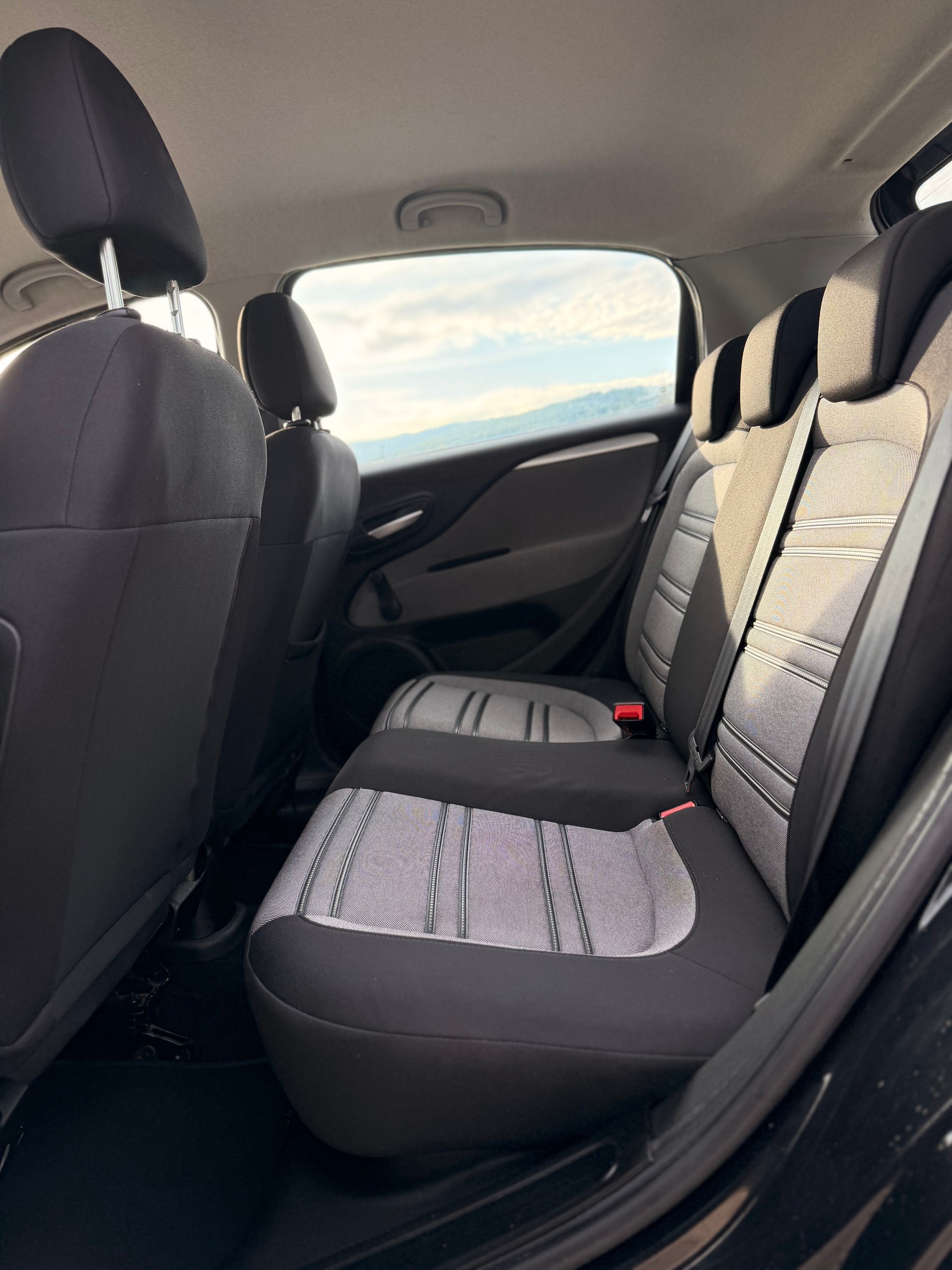 FIAT Punto 1.4 Dynamic ** Digitales Display, Rückfahrkamera, Navigationssystem**-image-28