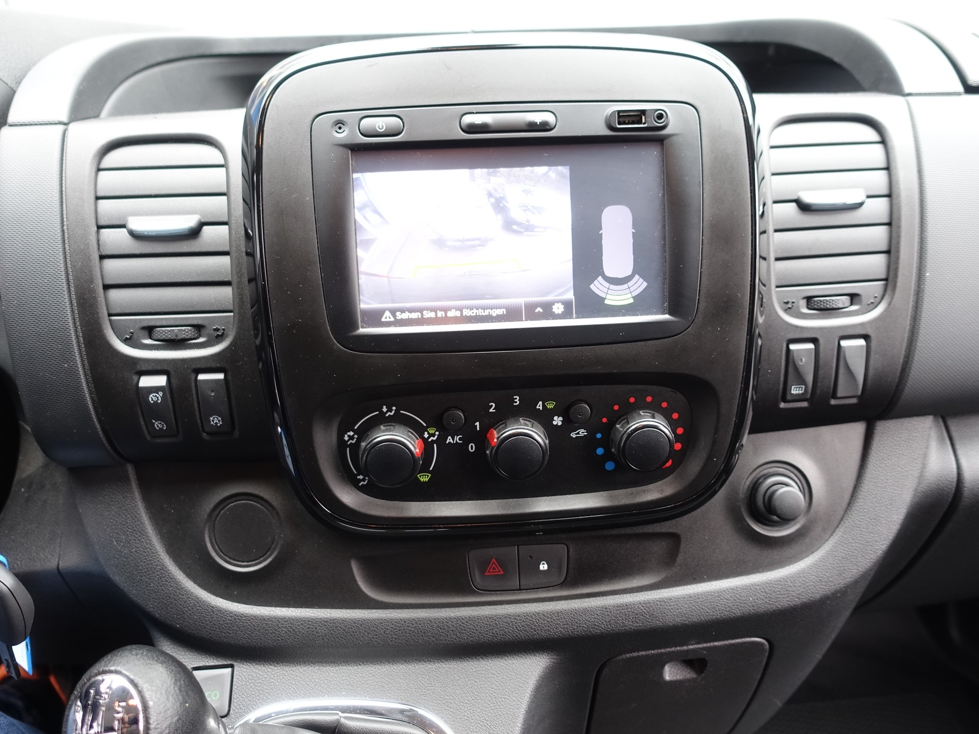 OPEL Vivaro 1.6 CDTI Combi+ 2.9t L2H1-image-12