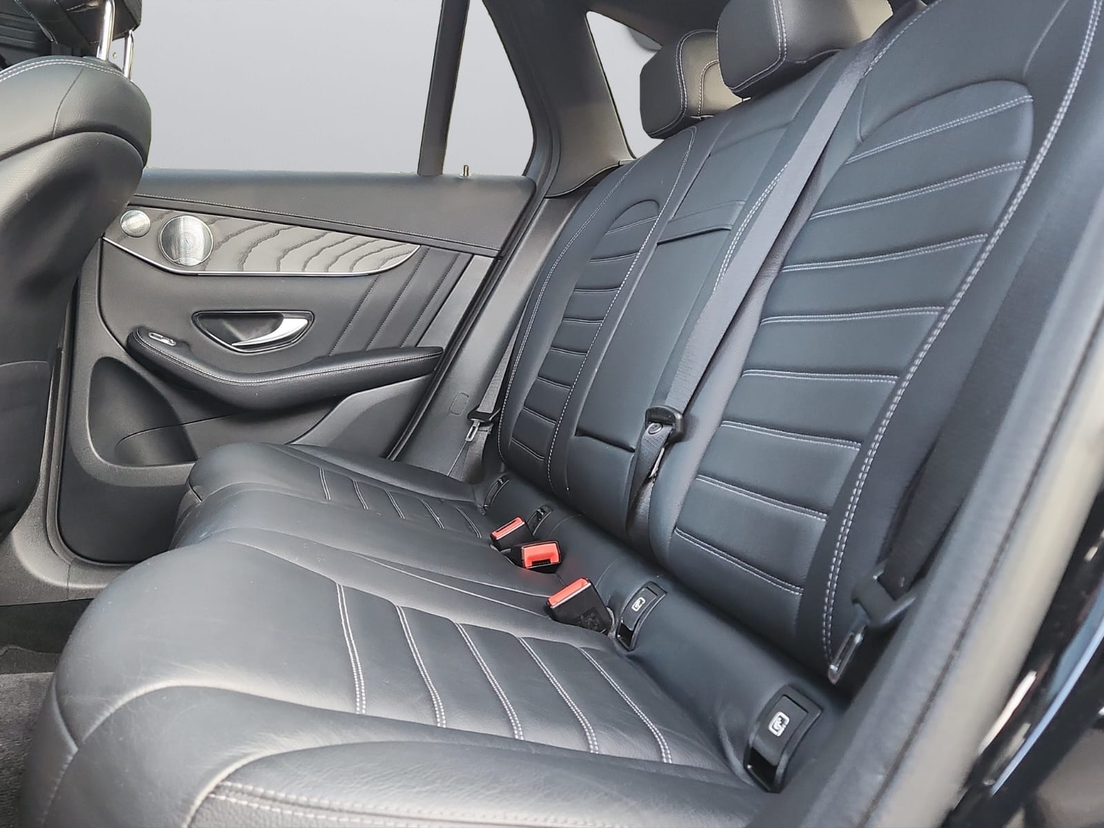 MERCEDES-BENZ GLC 220 d Exclusive 4Matic 9G-Tronic-image-8