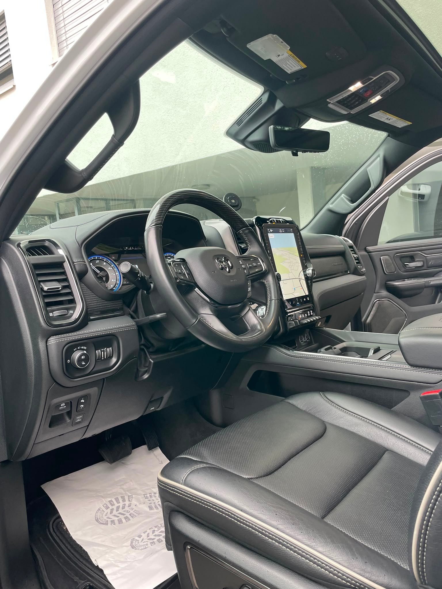 DODGE Facelift Ram 1500 5.7 HEMI MDS VVT Limited AHK 3500 kg-image-11