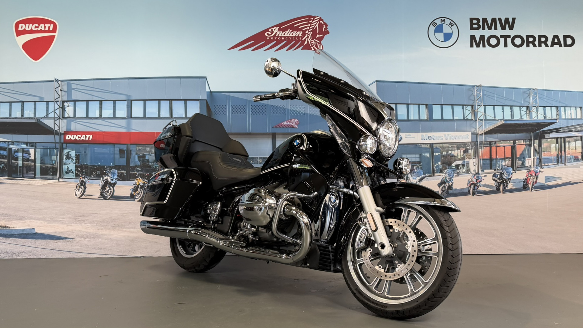 BMW R 18 Transcontinental-image-0