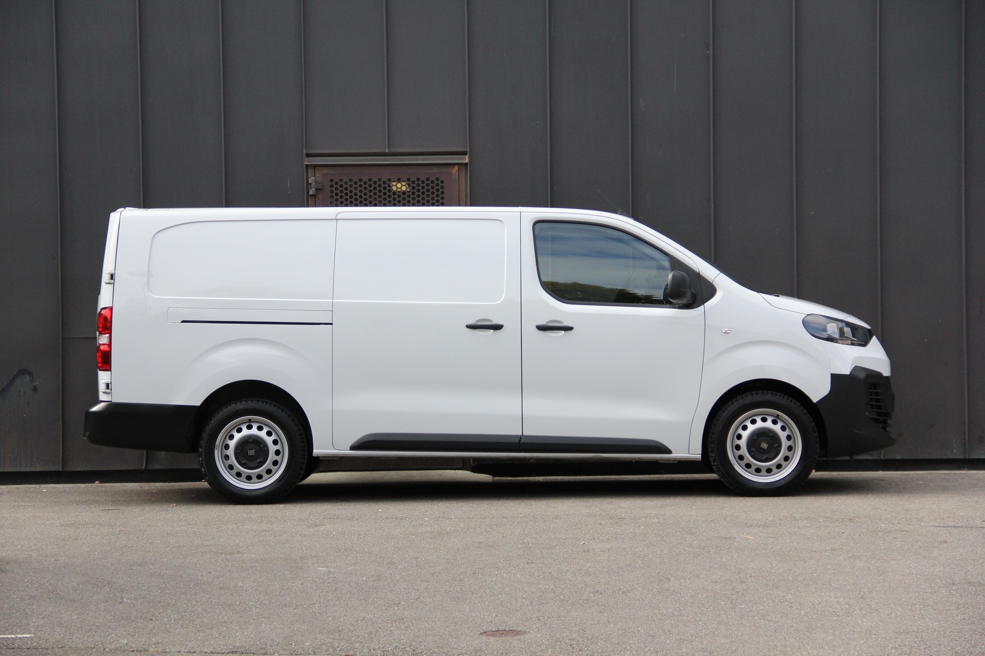 FIAT Scudo 2.0 BlueHDi L3 EAT8 **AUTOMAT** NAVI *RÜCKFAHRKAMERA* KLIMA *TEMPOMAT* 177-PS °°SOFORT-VERFÜGBAR°°-image-8
