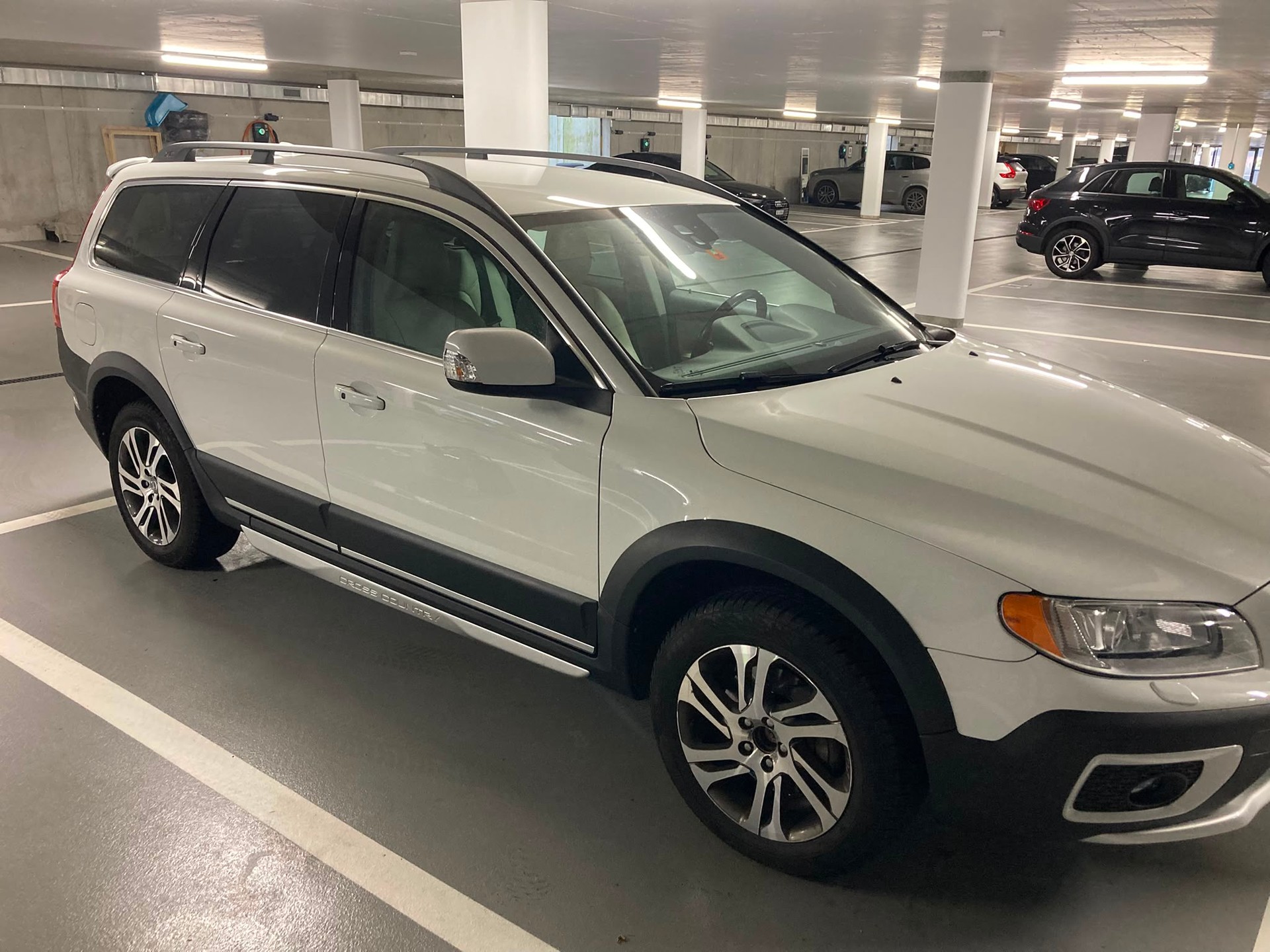 VOLVO 2.4 D3 Momentum AWD