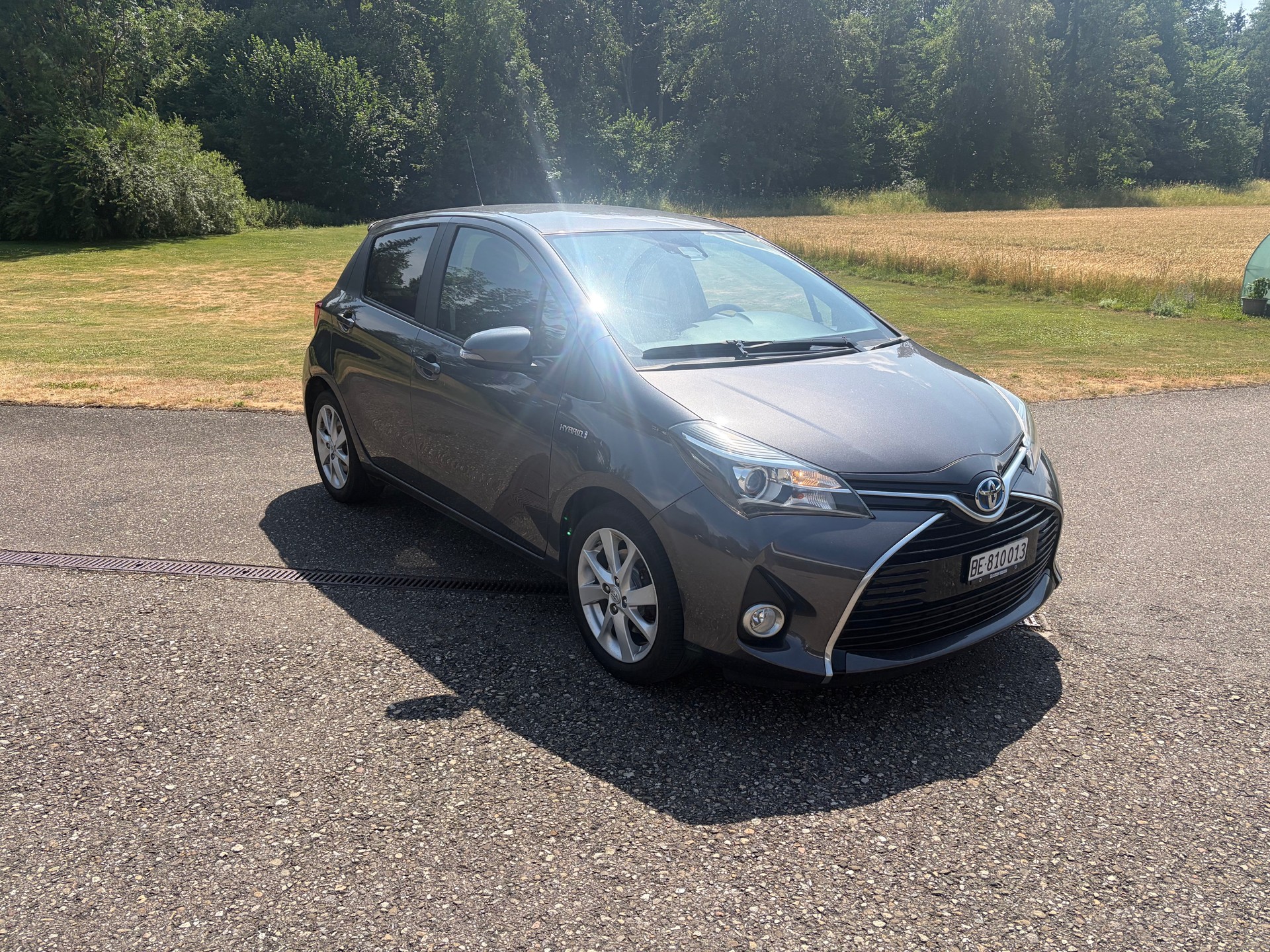 TOYOTA Yaris 1.5 VVT-i Hybrid Trend e-CVT-image-4