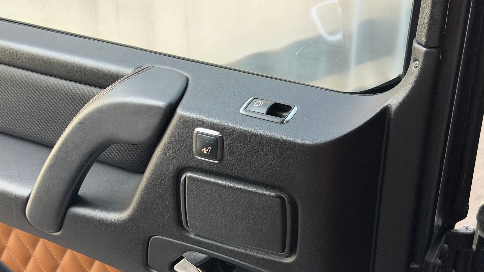 MERCEDES-BENZ G 63 AMG Edition 463 Speedshift Plus 7G-Tronic-image-14
