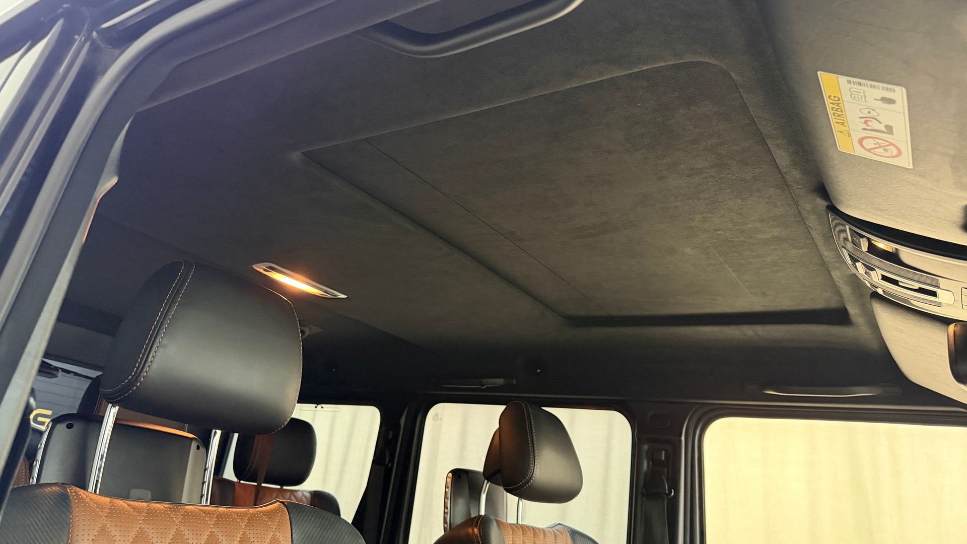 MERCEDES-BENZ G 63 AMG Edition 463 Speedshift Plus 7G-Tronic-image-17