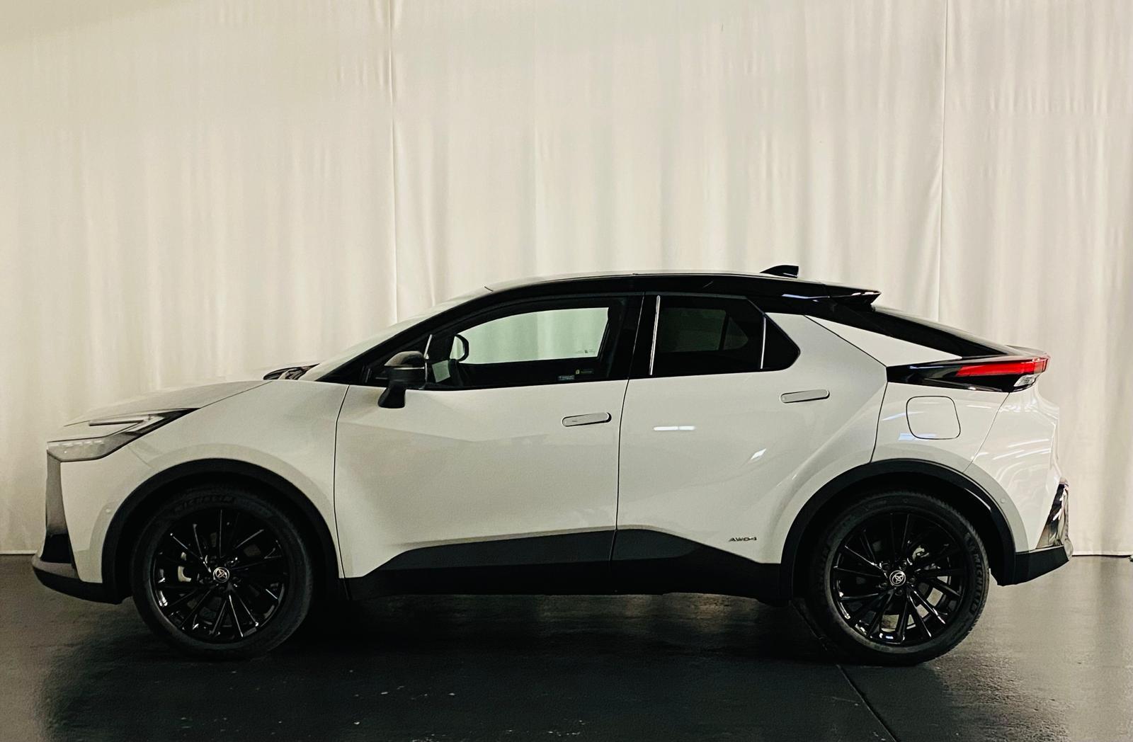 TOYOTA C-HR 2.0 PHEV GR Sport-showroom-element-3