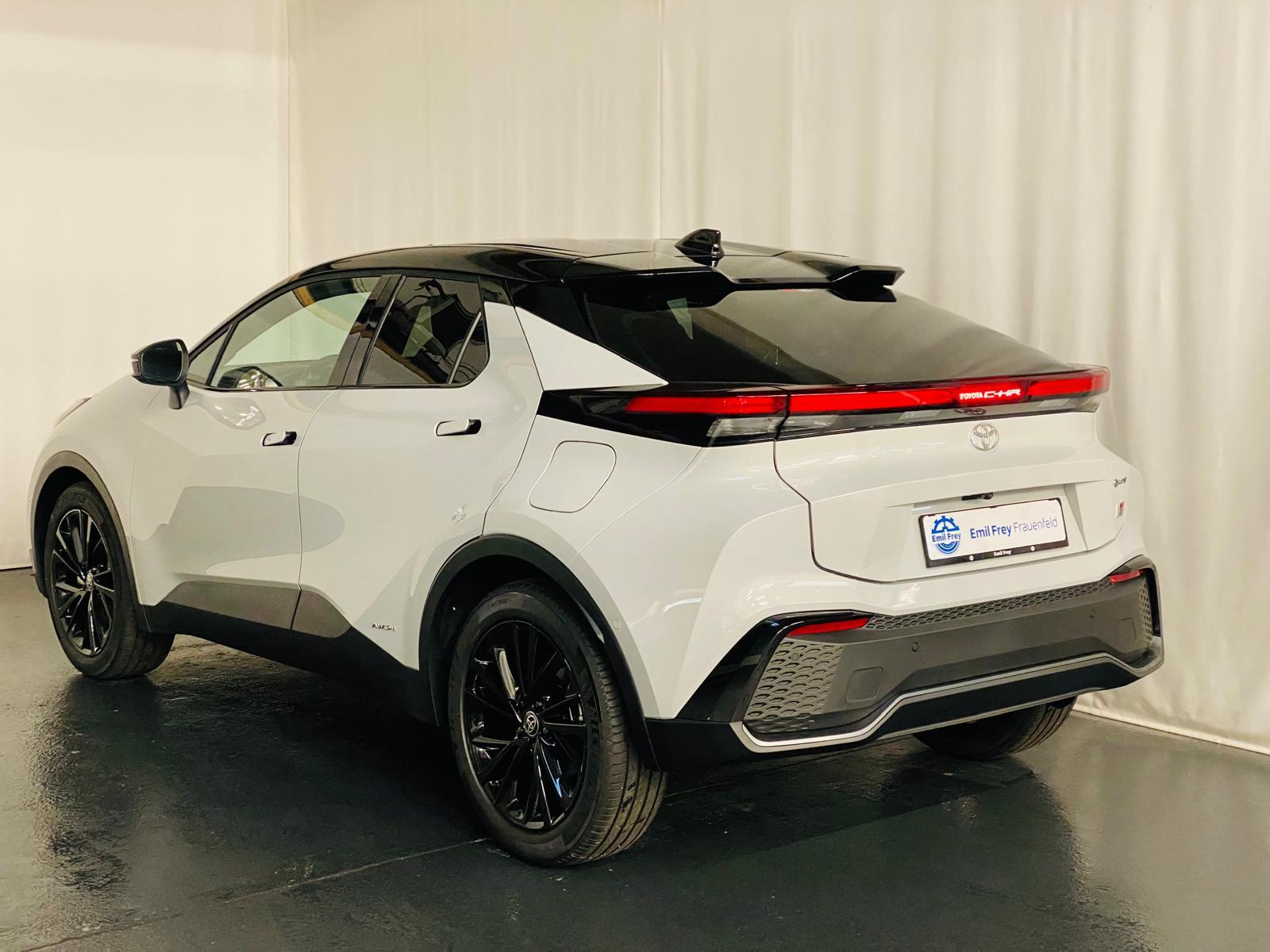 TOYOTA C-HR 2.0 PHEV GR Sport-image-7