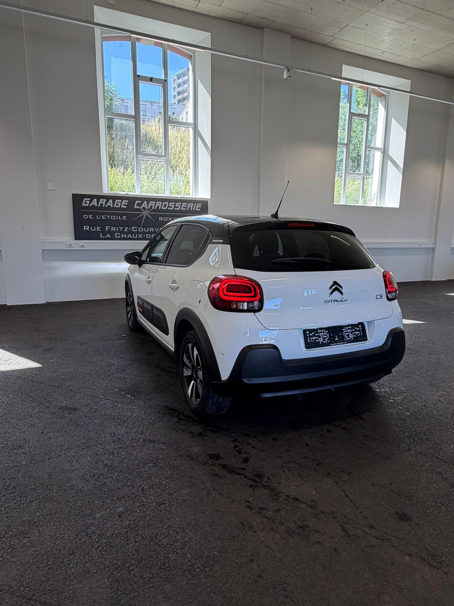 CITROEN C3 1.2i PureTech Shine-image-5