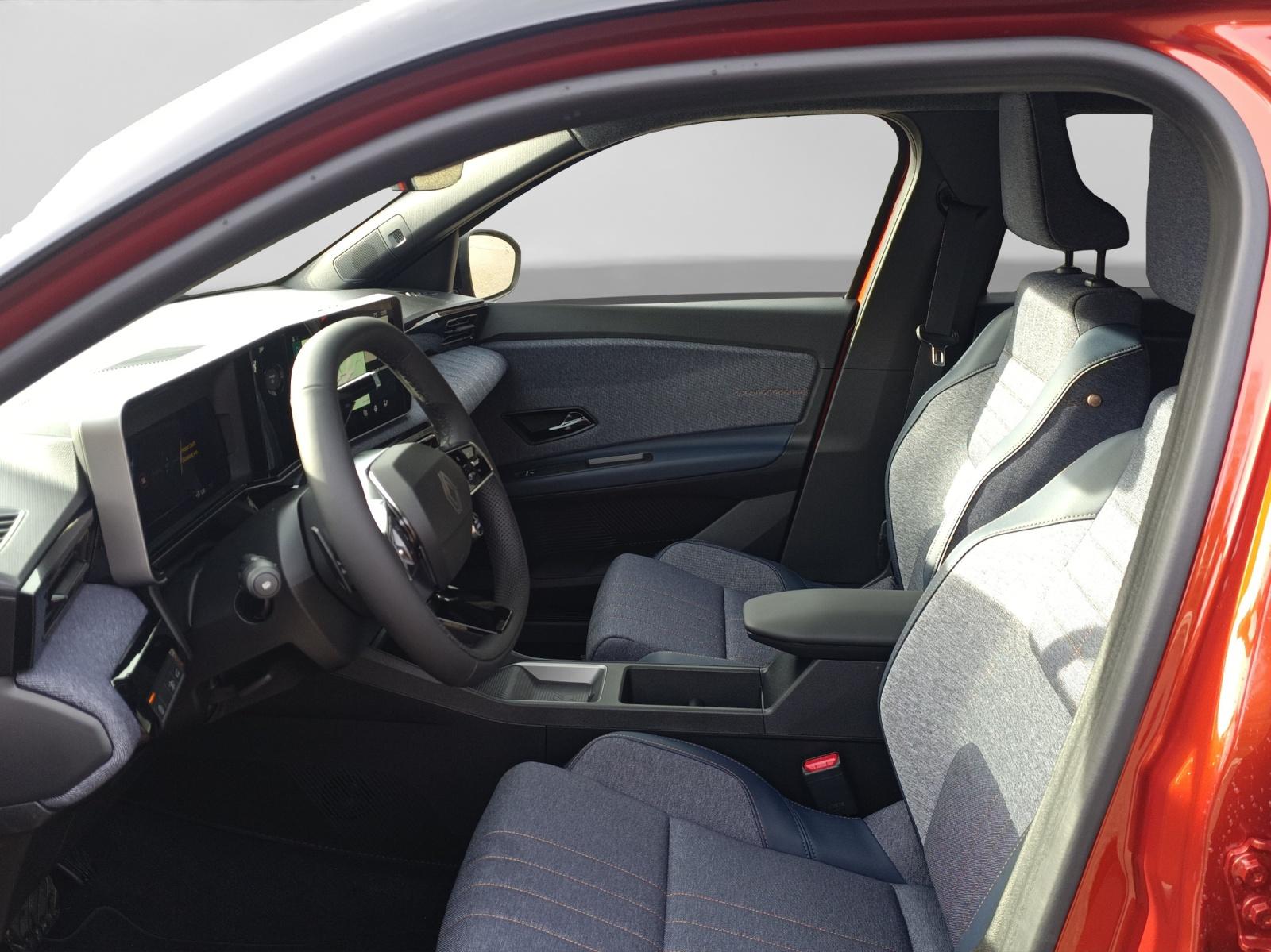 RENAULT R4 E-Tech Comfort Range techno-image-8