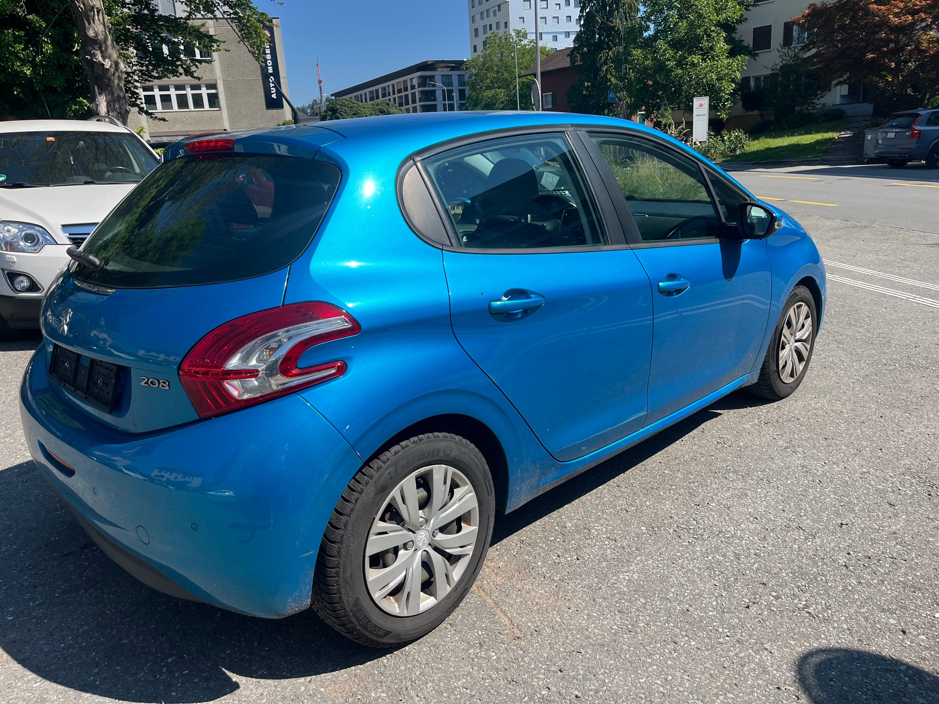 PEUGEOT 208 1.4 VTI Active-image-4