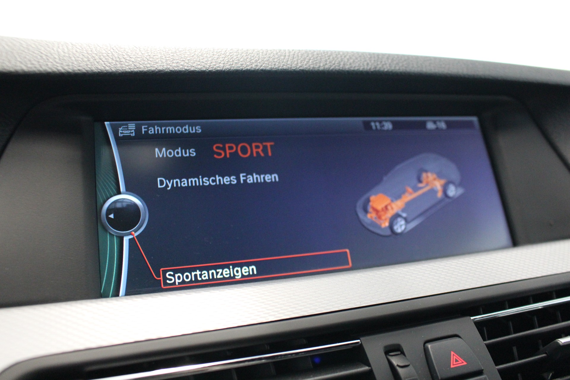 BMW 535d xDrive Touring-image-17