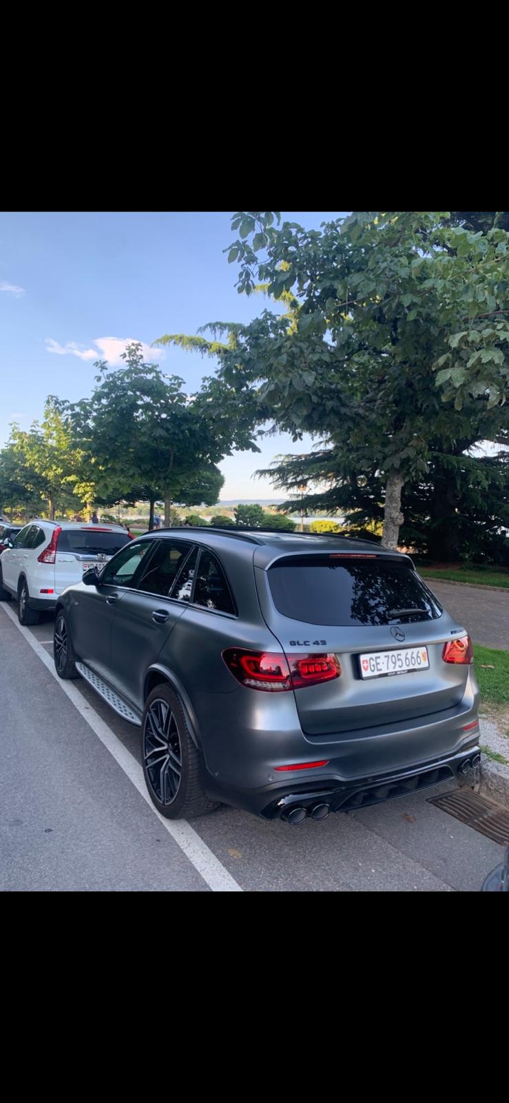 MERCEDES-BENZ GLC 43 AMG 4Matic 9G-Tronic-image-10