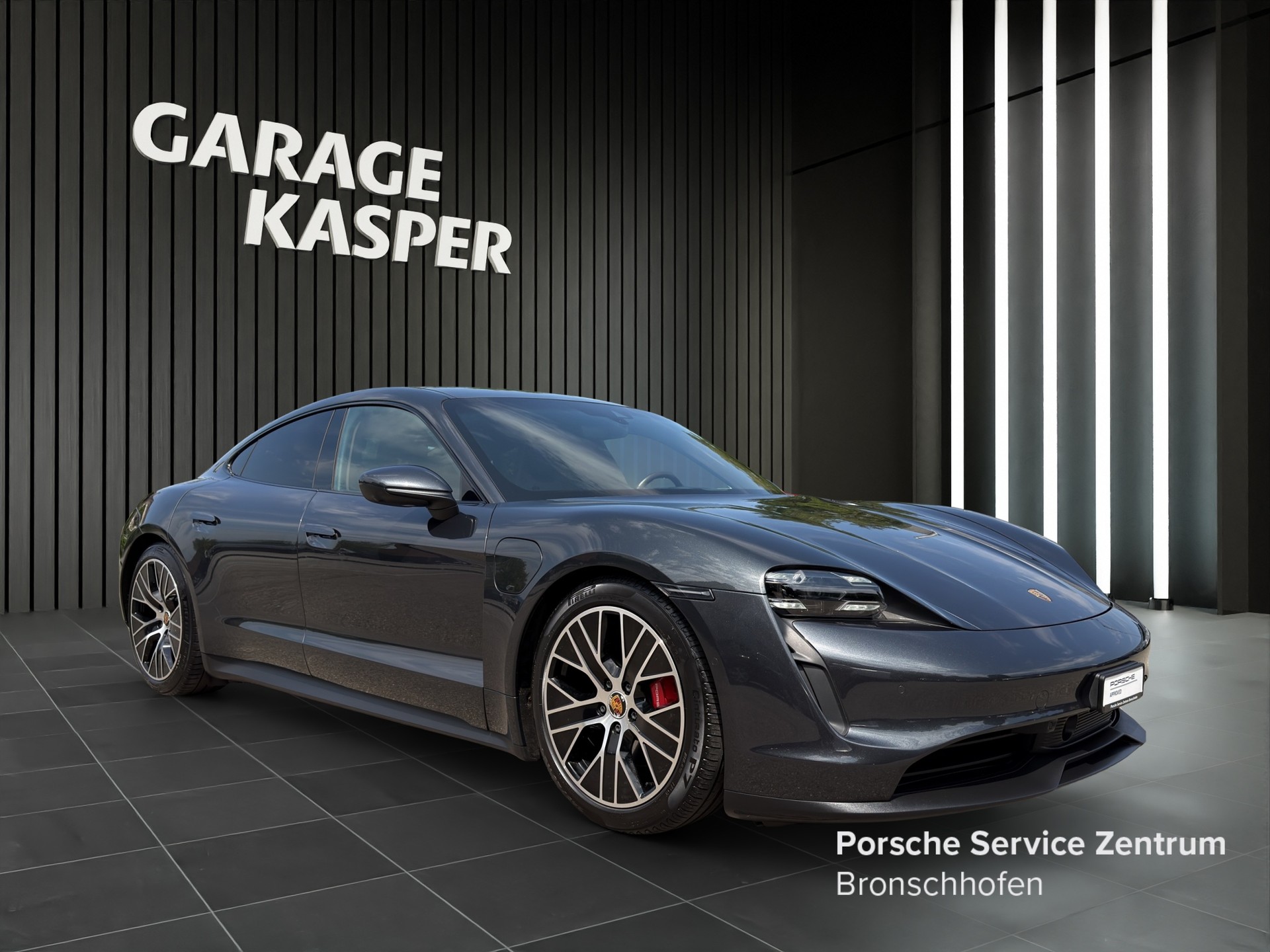 PORSCHE Taycan 4S-image-6